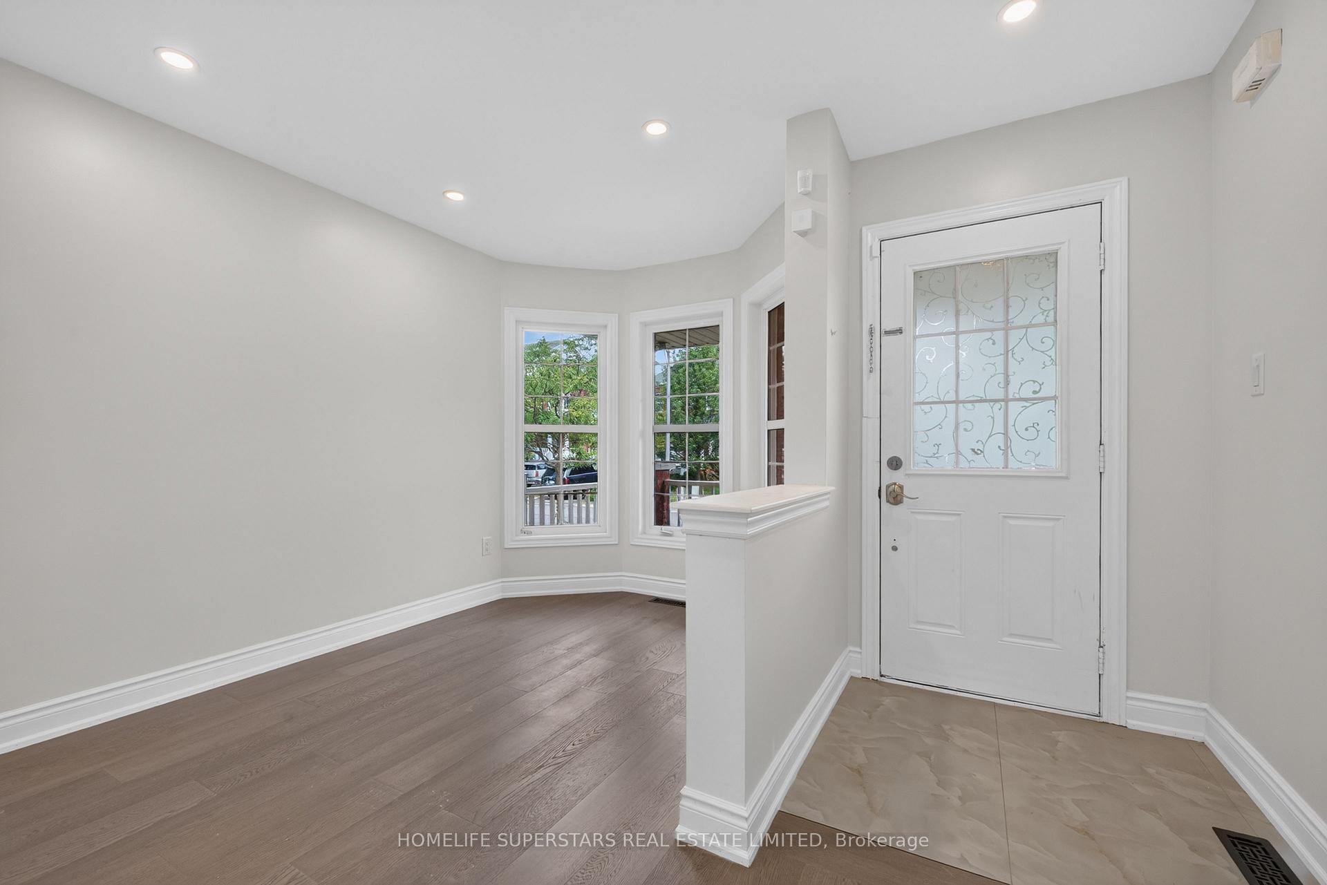 Photo 12 of 254 Giddings Crescent, Milton, Scott — HOMEH
