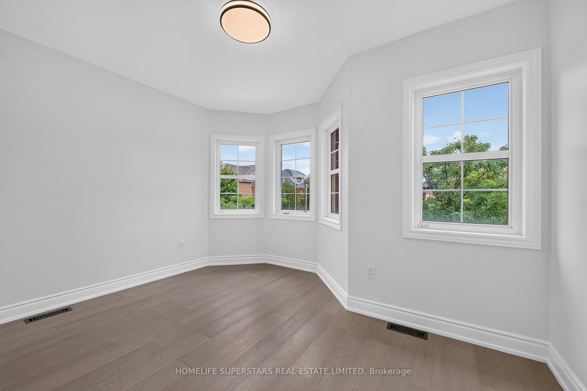 Photo 39 of 254 Giddings Crescent, Milton, Scott — HOMEH
