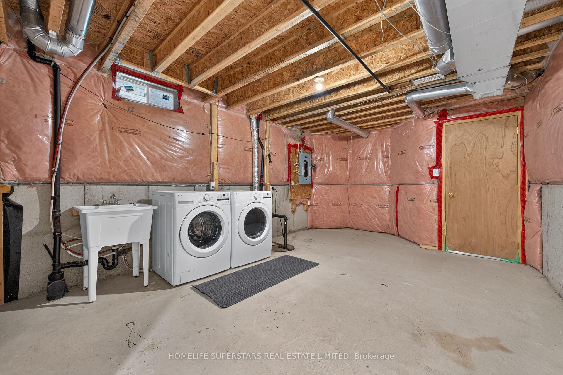 Photo 43 of 254 Giddings Crescent, Milton, Scott — HOMEH