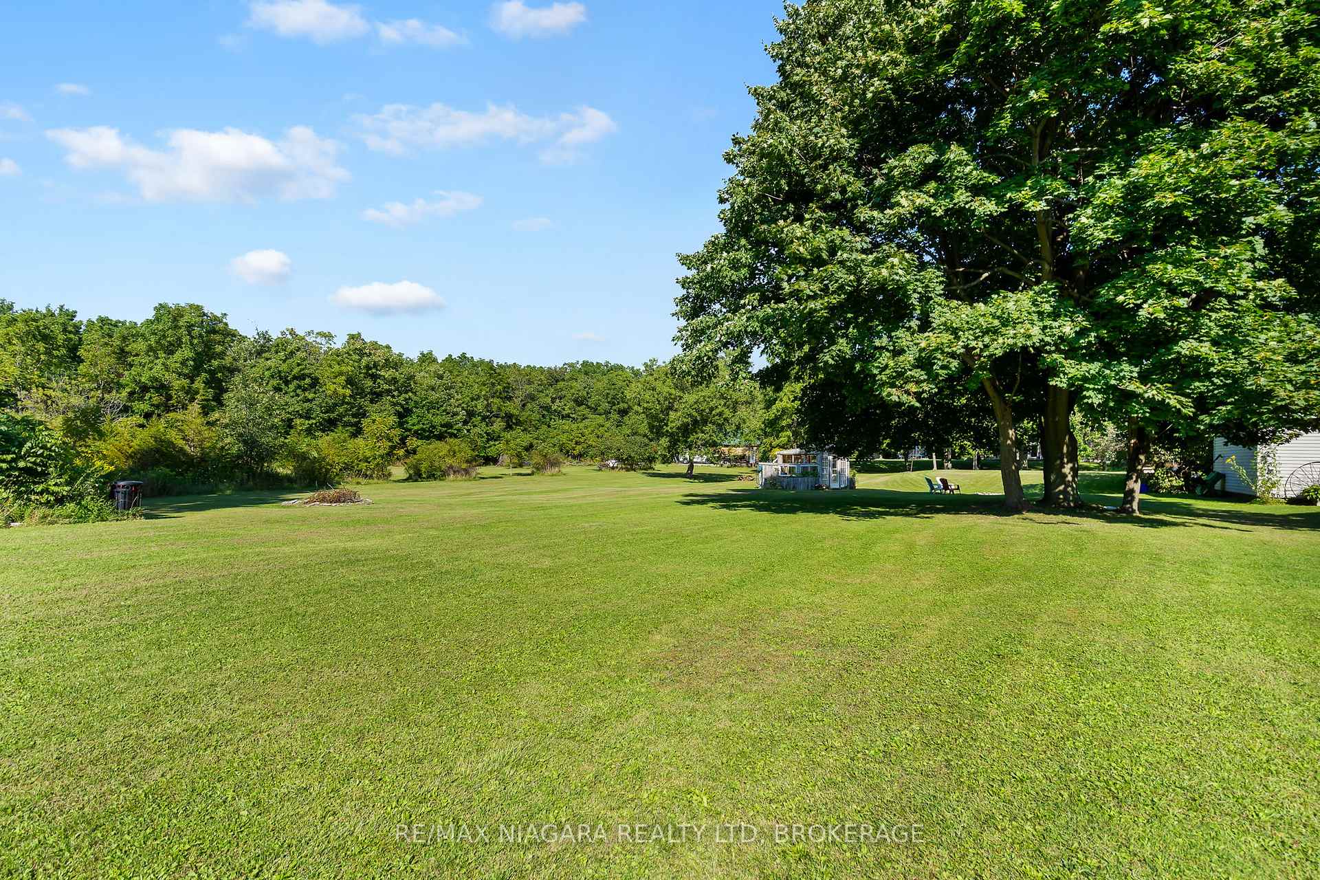 Photo 11 of 11562 Lakeshore Road, Wainfleet, Lakeshore — HOMEH