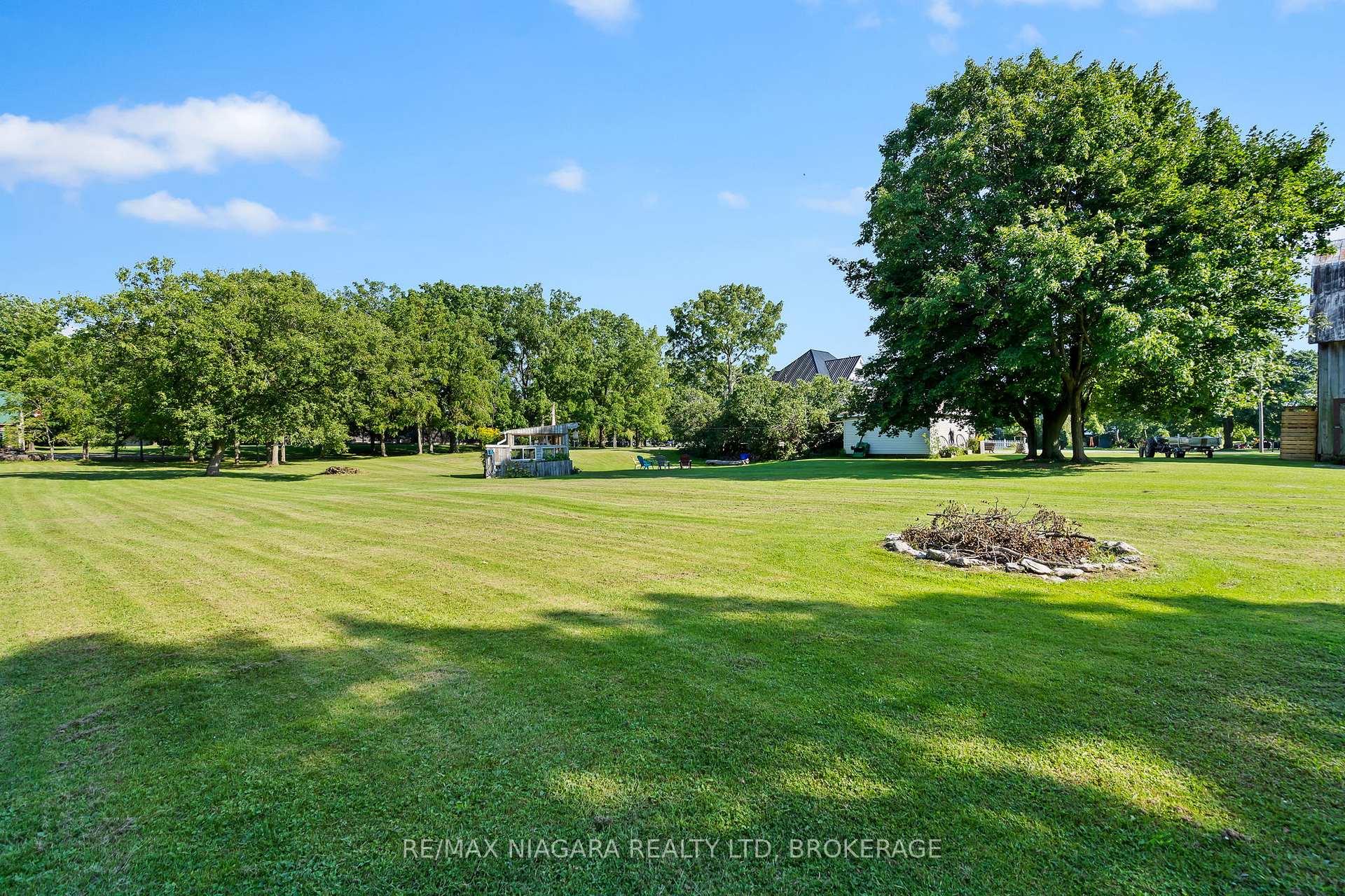 Photo 12 of 11562 Lakeshore Road, Wainfleet, Lakeshore — HOMEH