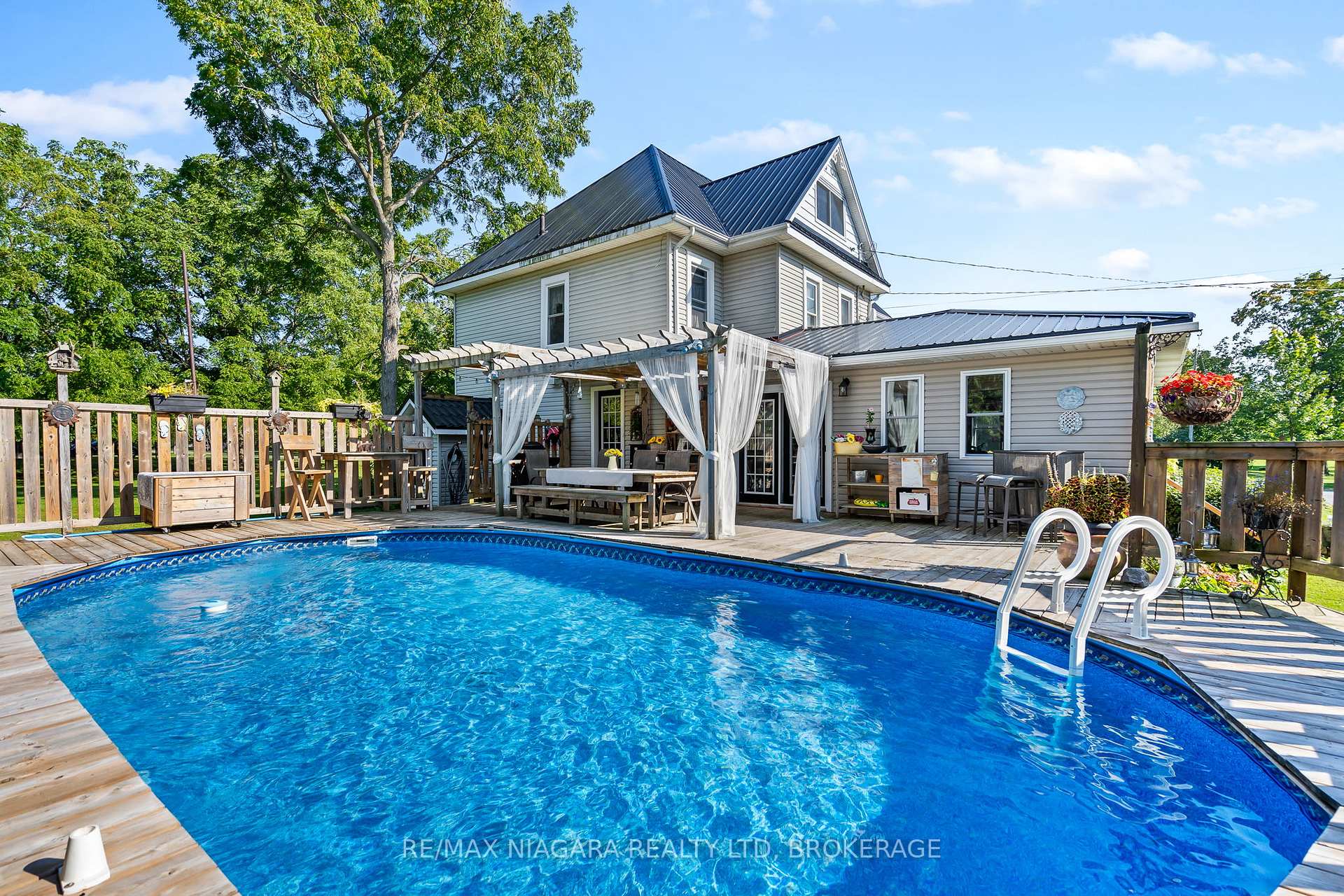 Photo 23 of 11562 Lakeshore Road, Wainfleet, Lakeshore — HOMEH
