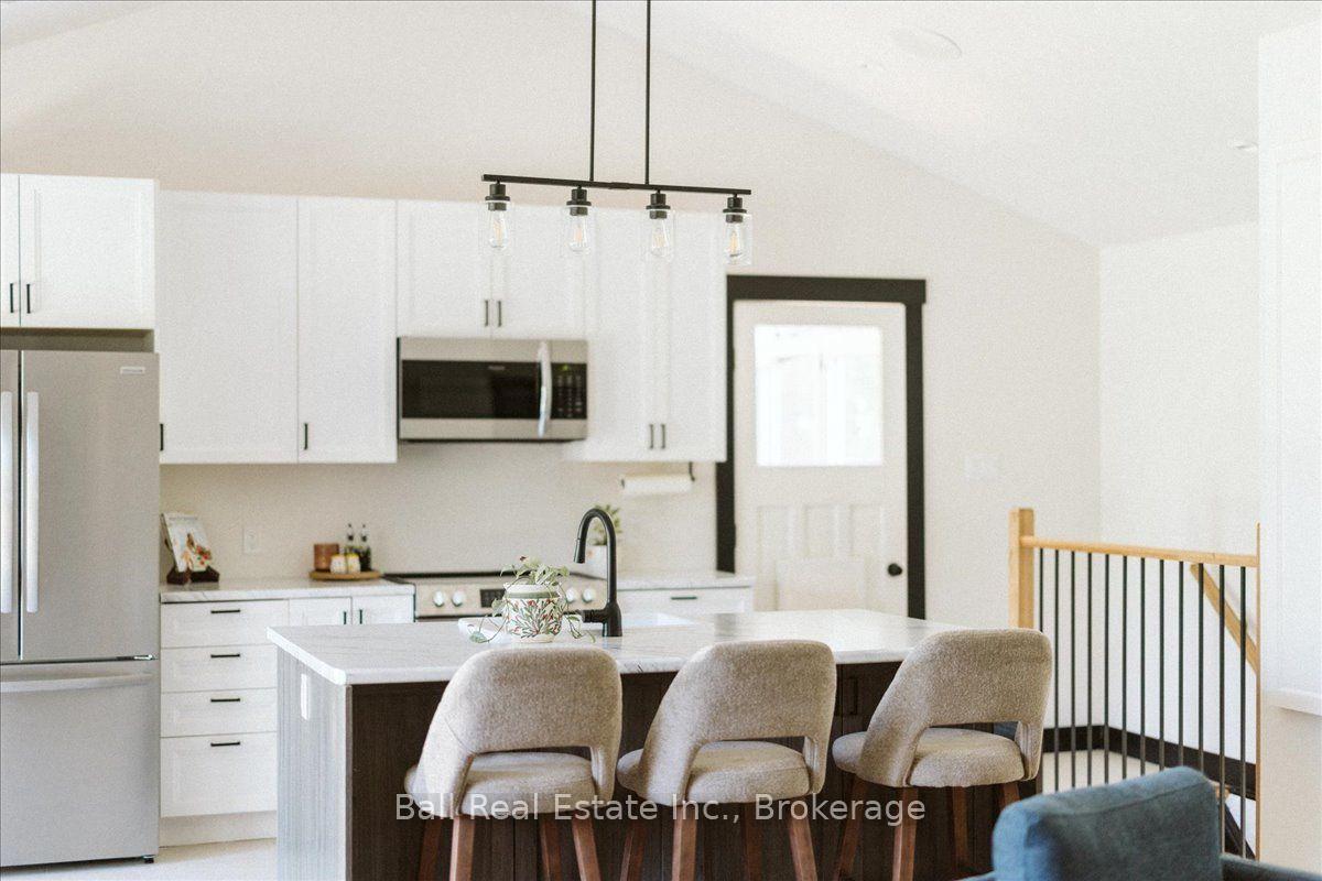Photo 5 of 78 Lakeshore Boulevard, Selwyn — HOMEH