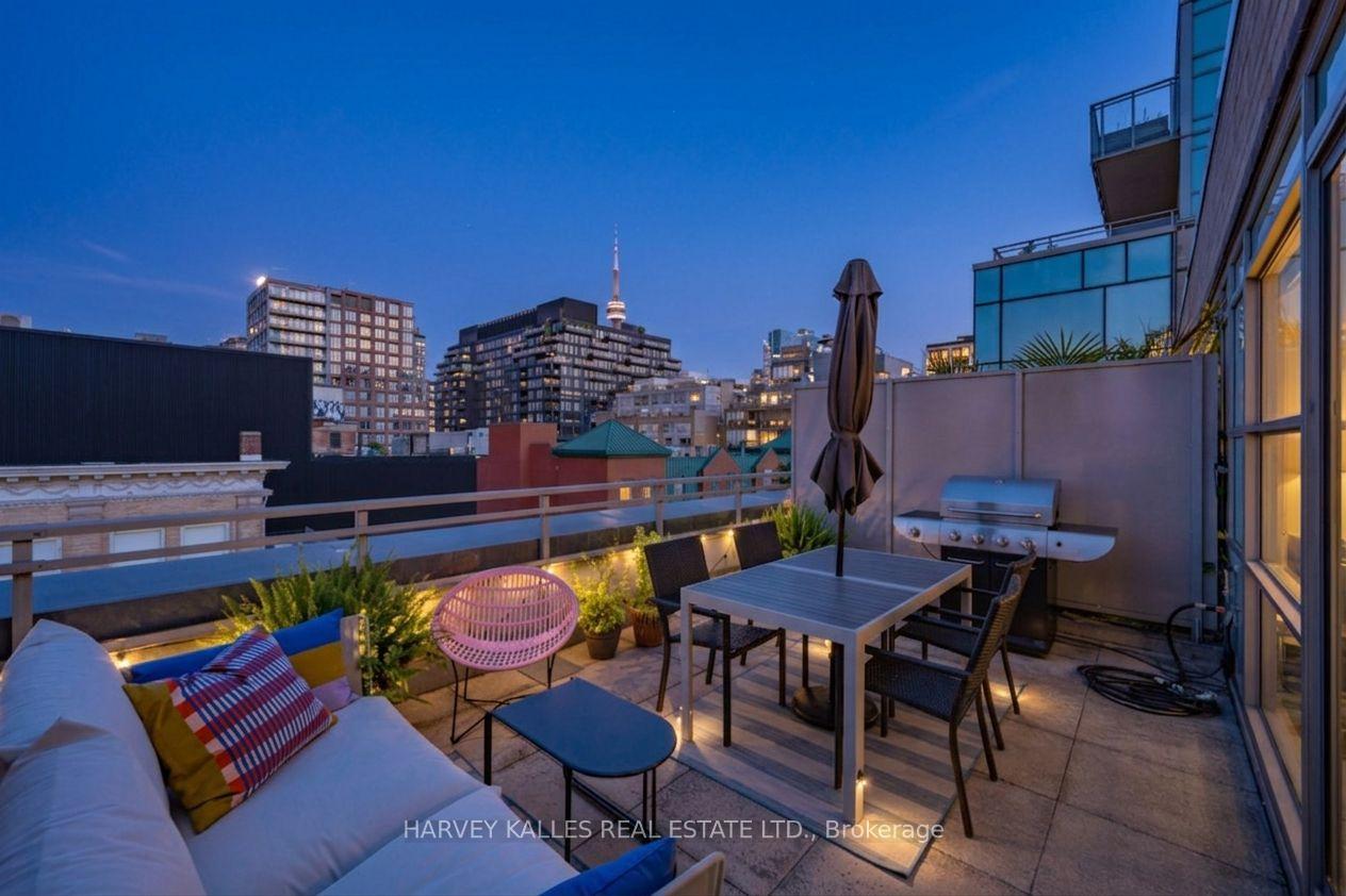 Photo of Unit 309, 156 Portland Street