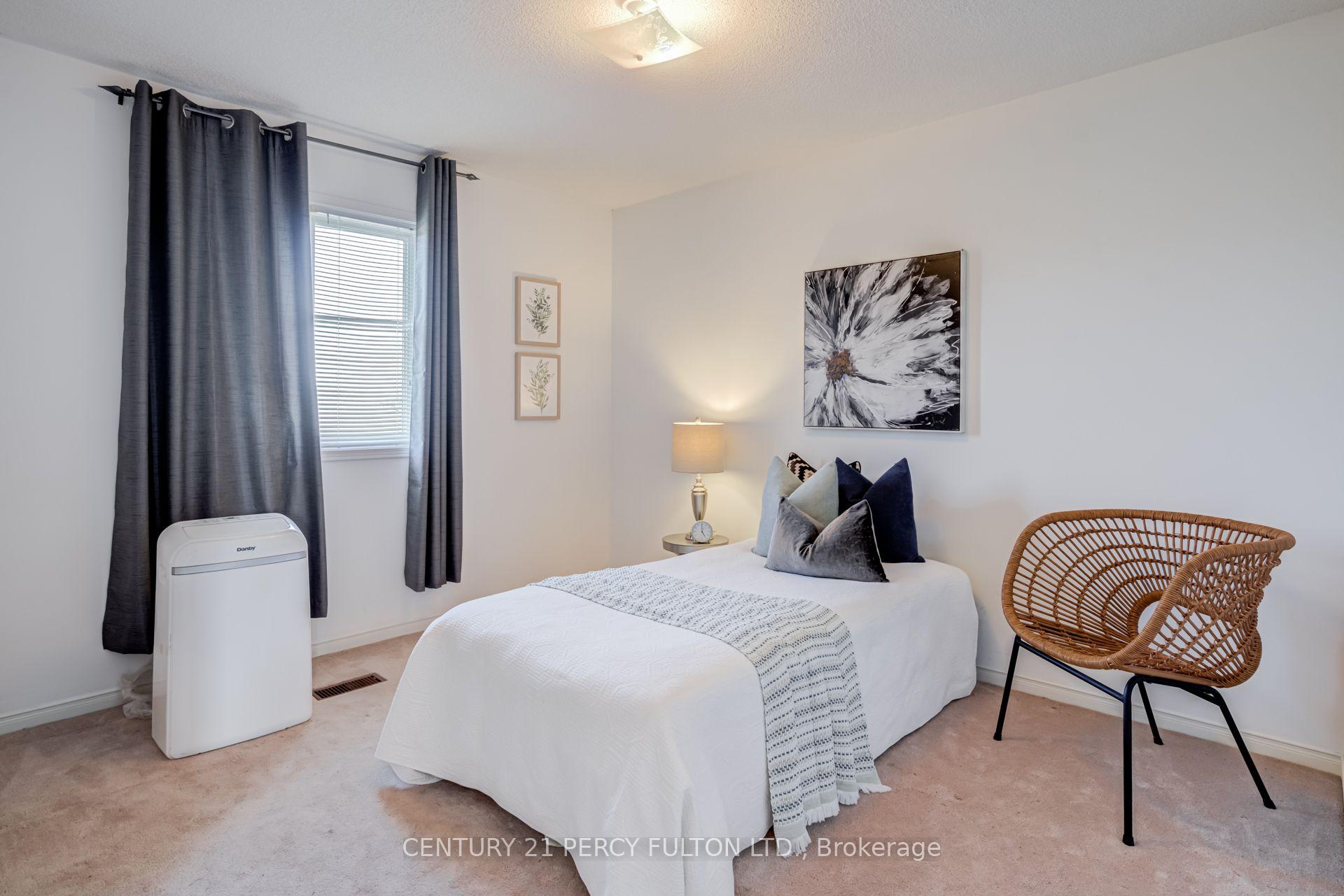 Photo 26 of 199 Fallingbrook Street, Whitby, Pringle Creek — HOMEH