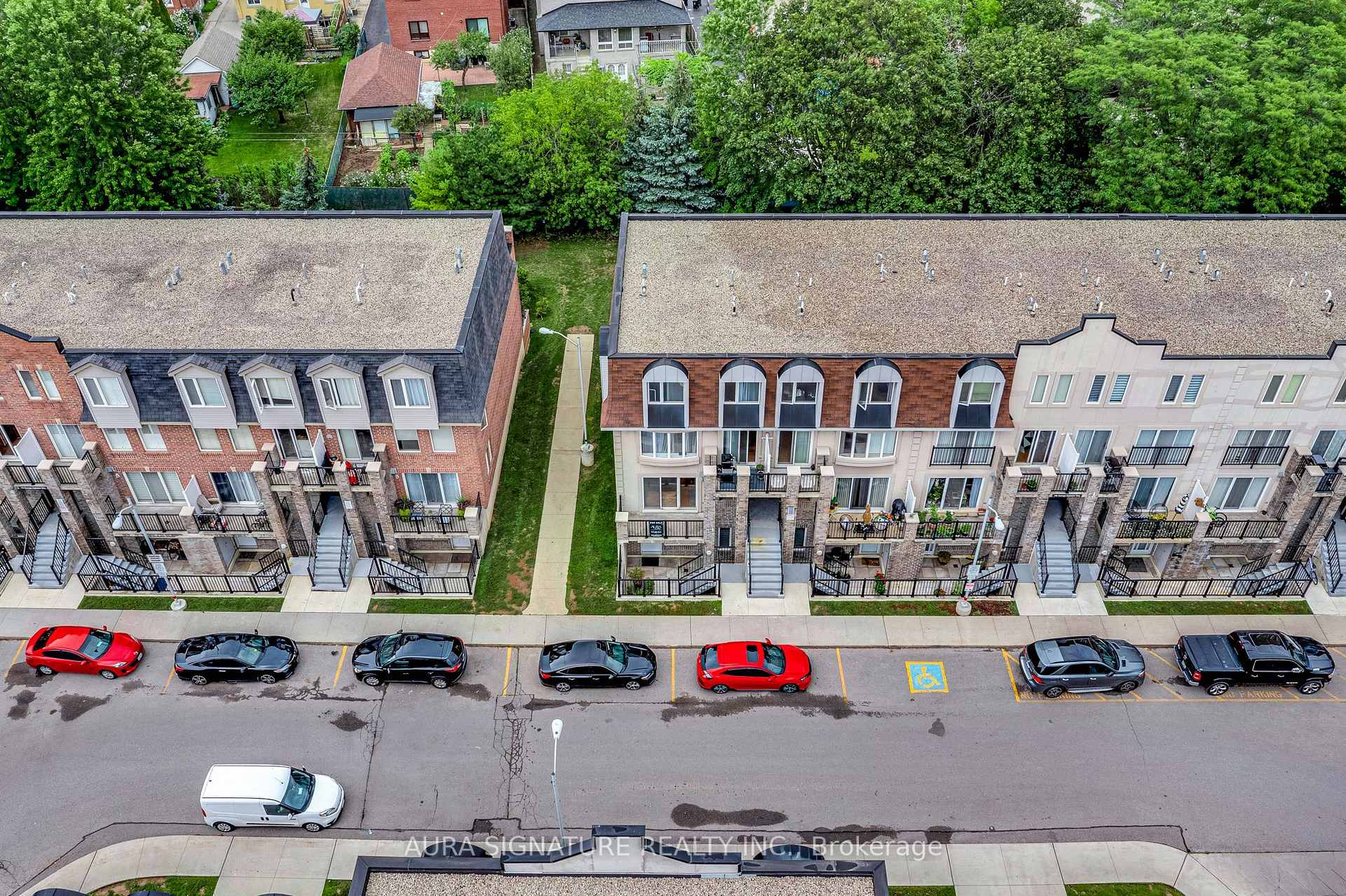 Photo of Unit 2142, 105 George Appleton Way