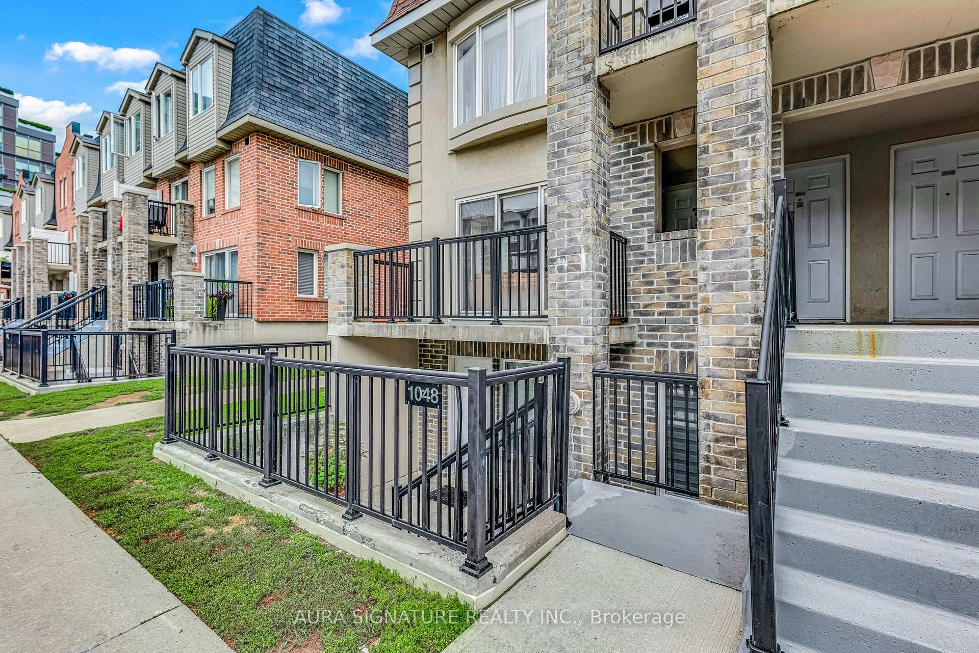 Photo 6 of Unit 2142, 105 George Appleton Way, North York, Downsview-Roding-CFB — HOMEH
