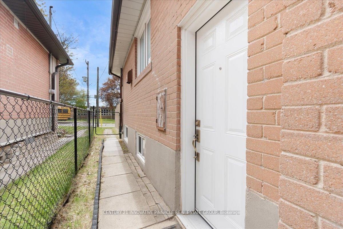 Photo 3 of Unit Bsmt, 1 Judhaven Road, Etobicoke, Thistletown-Beaumonde Heights — HOMEH