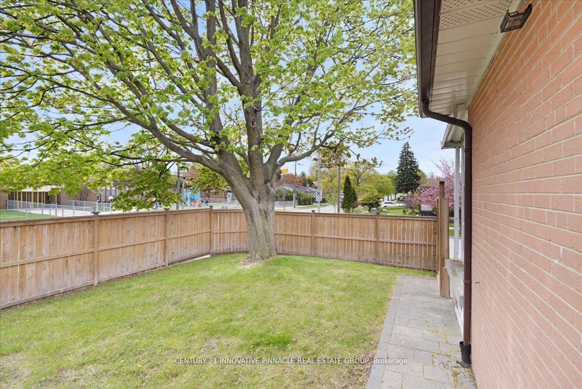 Photo 17 of Unit Bsmt, 1 Judhaven Road, Etobicoke, Thistletown-Beaumonde Heights — HOMEH