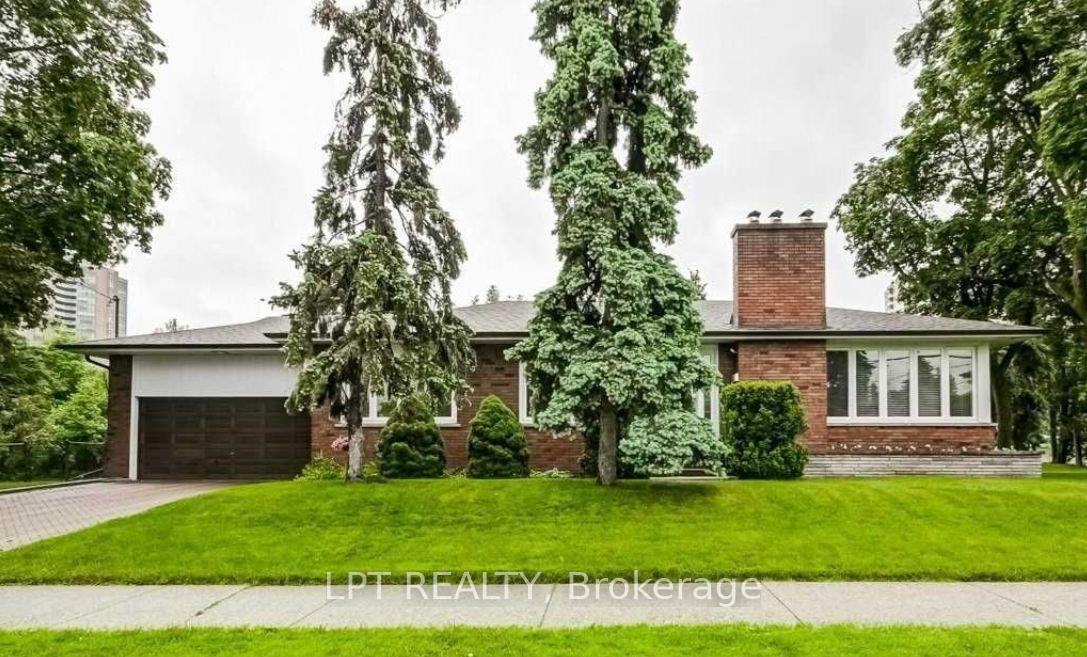 Photo 2 of 27 Kingsview Boulevard, Etobicoke, Kingsview Village-The Westway — HOMEH