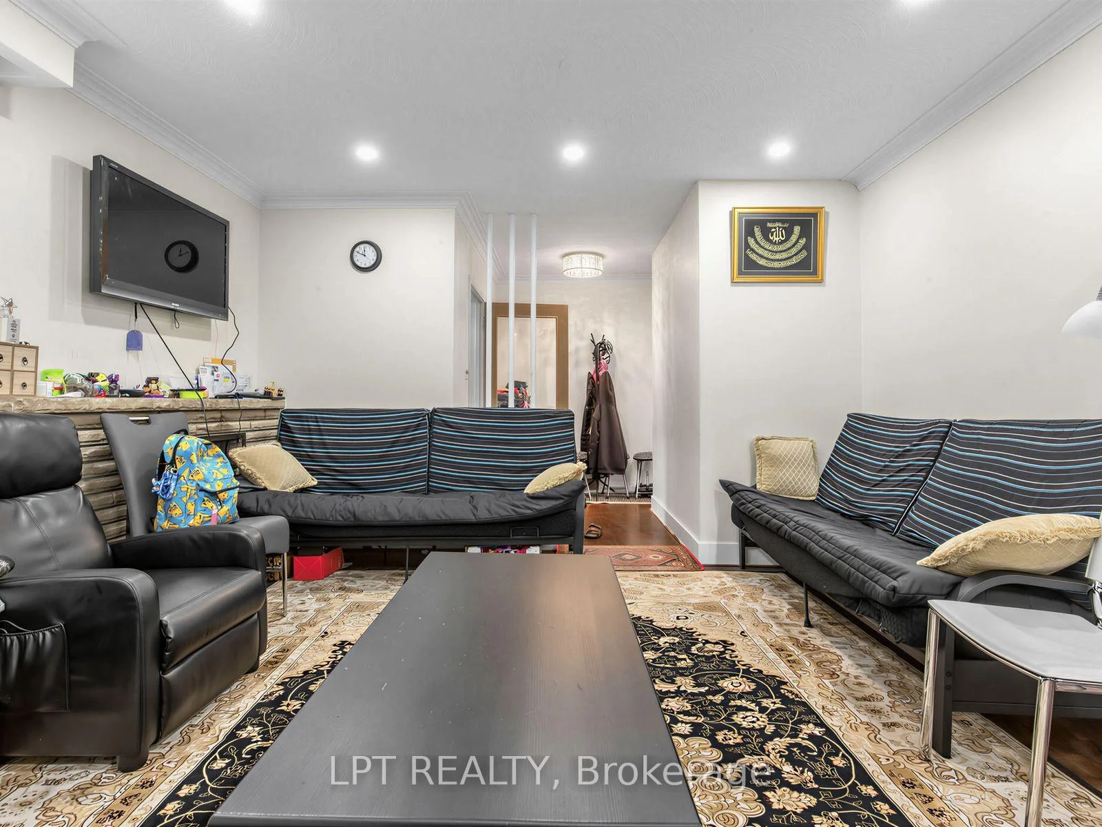 Photo 11 of 27 Kingsview Boulevard, Etobicoke, Kingsview Village-The Westway — HOMEH