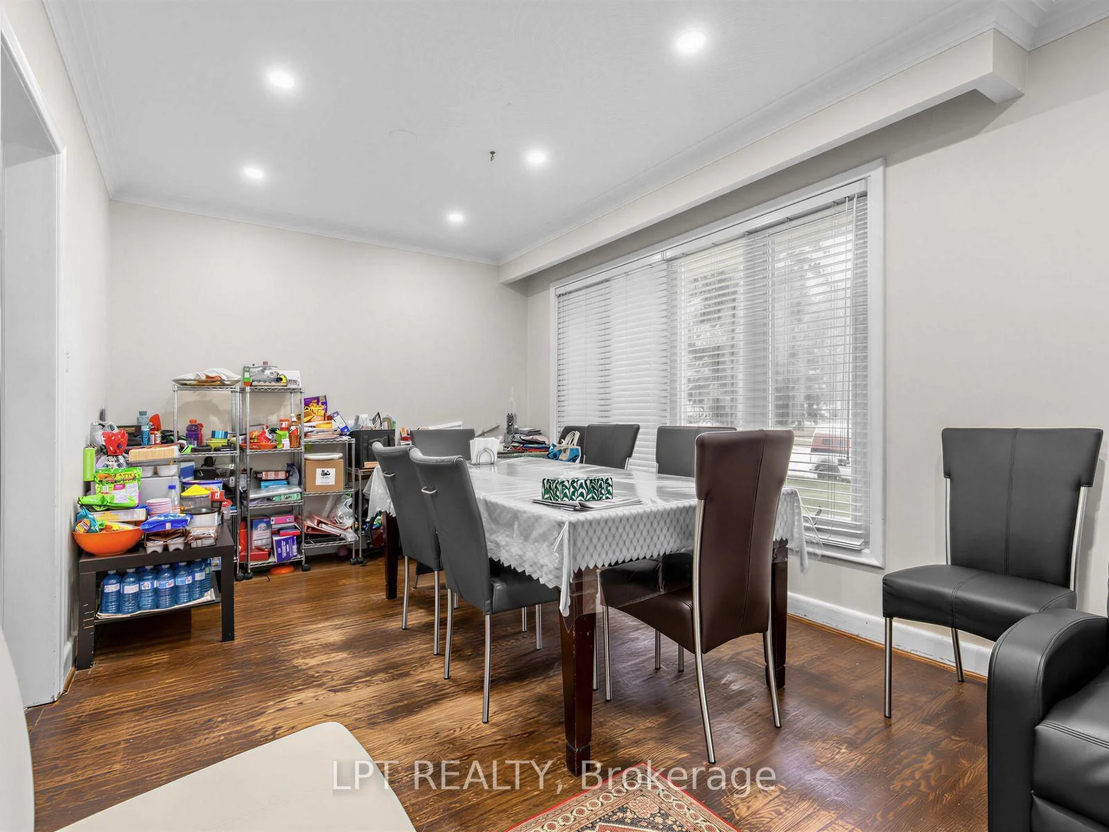 Photo 13 of 27 Kingsview Boulevard, Etobicoke, Kingsview Village-The Westway — HOMEH