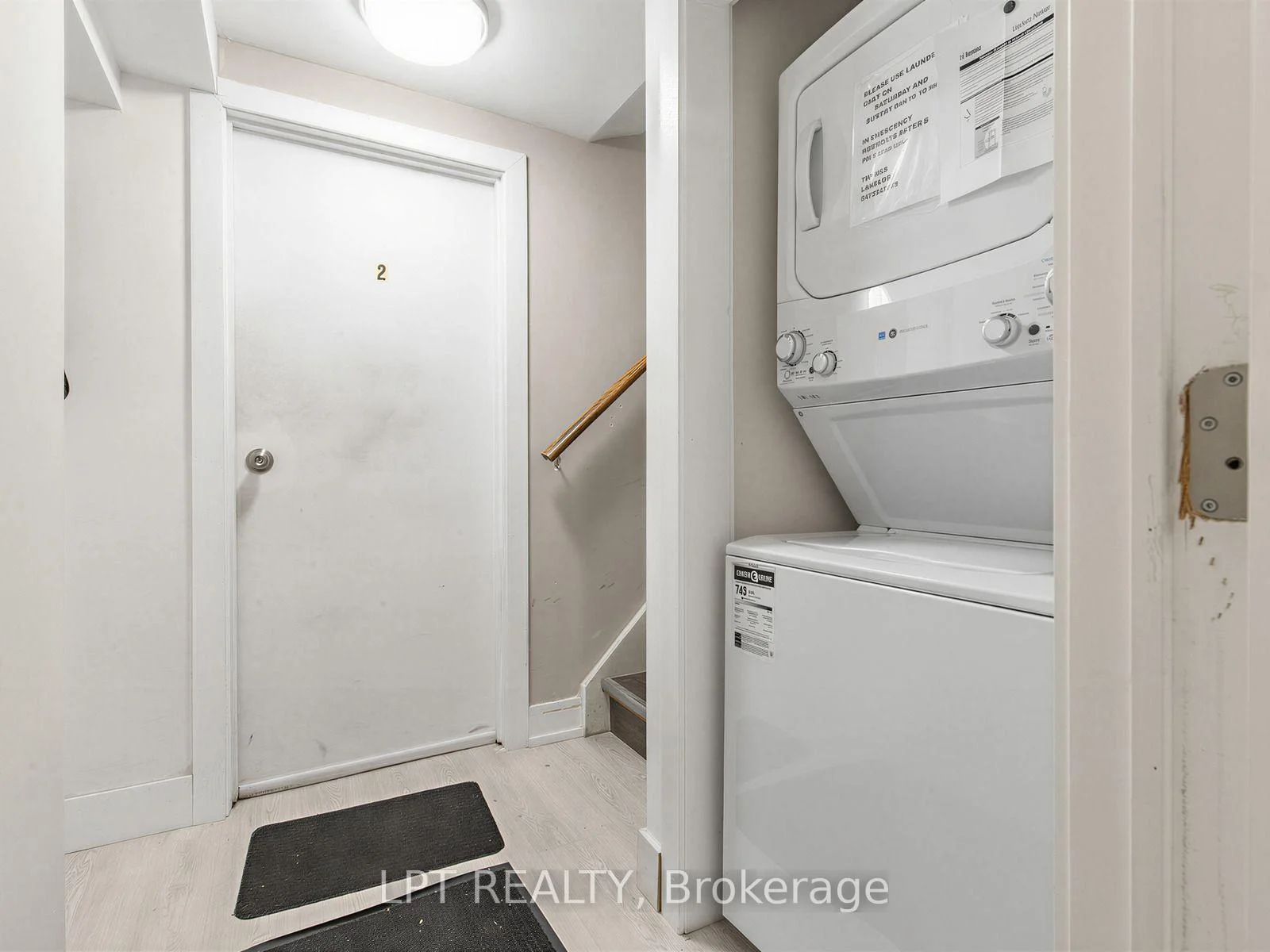 Photo 17 of 27 Kingsview Boulevard, Etobicoke, Kingsview Village-The Westway — HOMEH