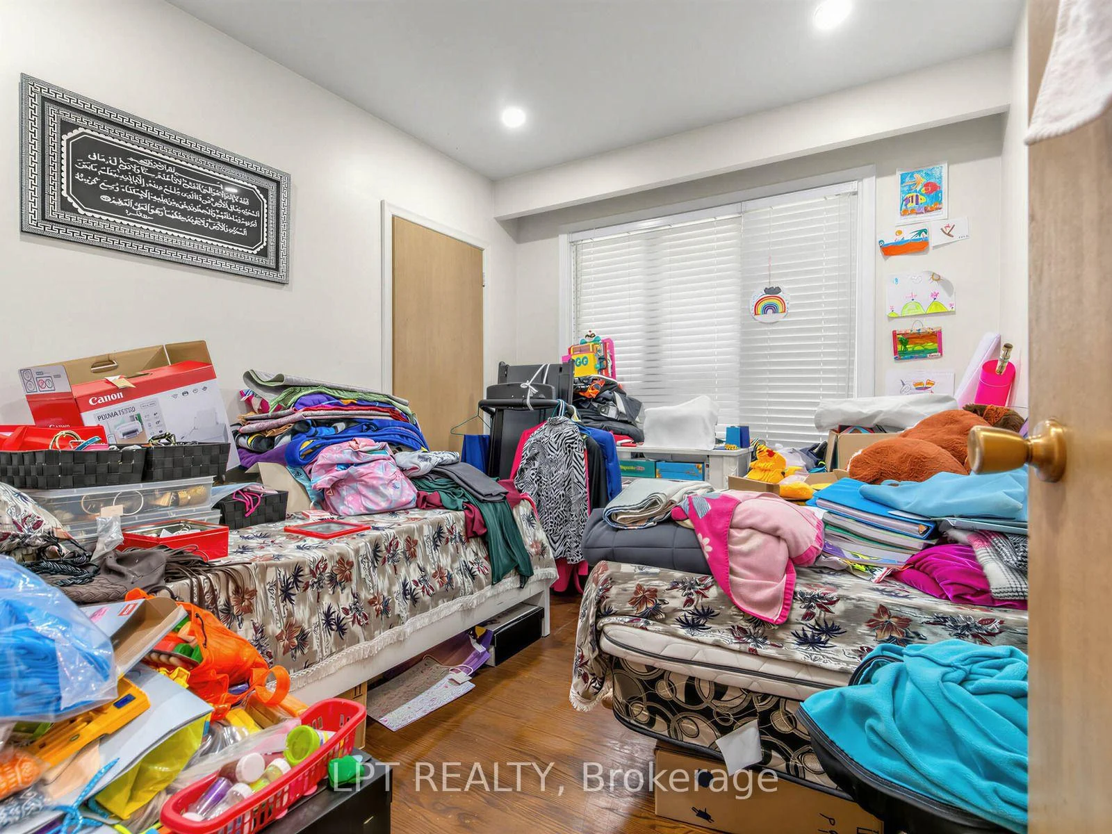 Photo 28 of 27 Kingsview Boulevard, Etobicoke, Kingsview Village-The Westway — HOMEH