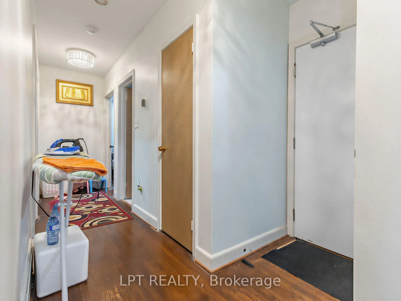 Photo 30 of 27 Kingsview Boulevard, Etobicoke, Kingsview Village-The Westway — HOMEH