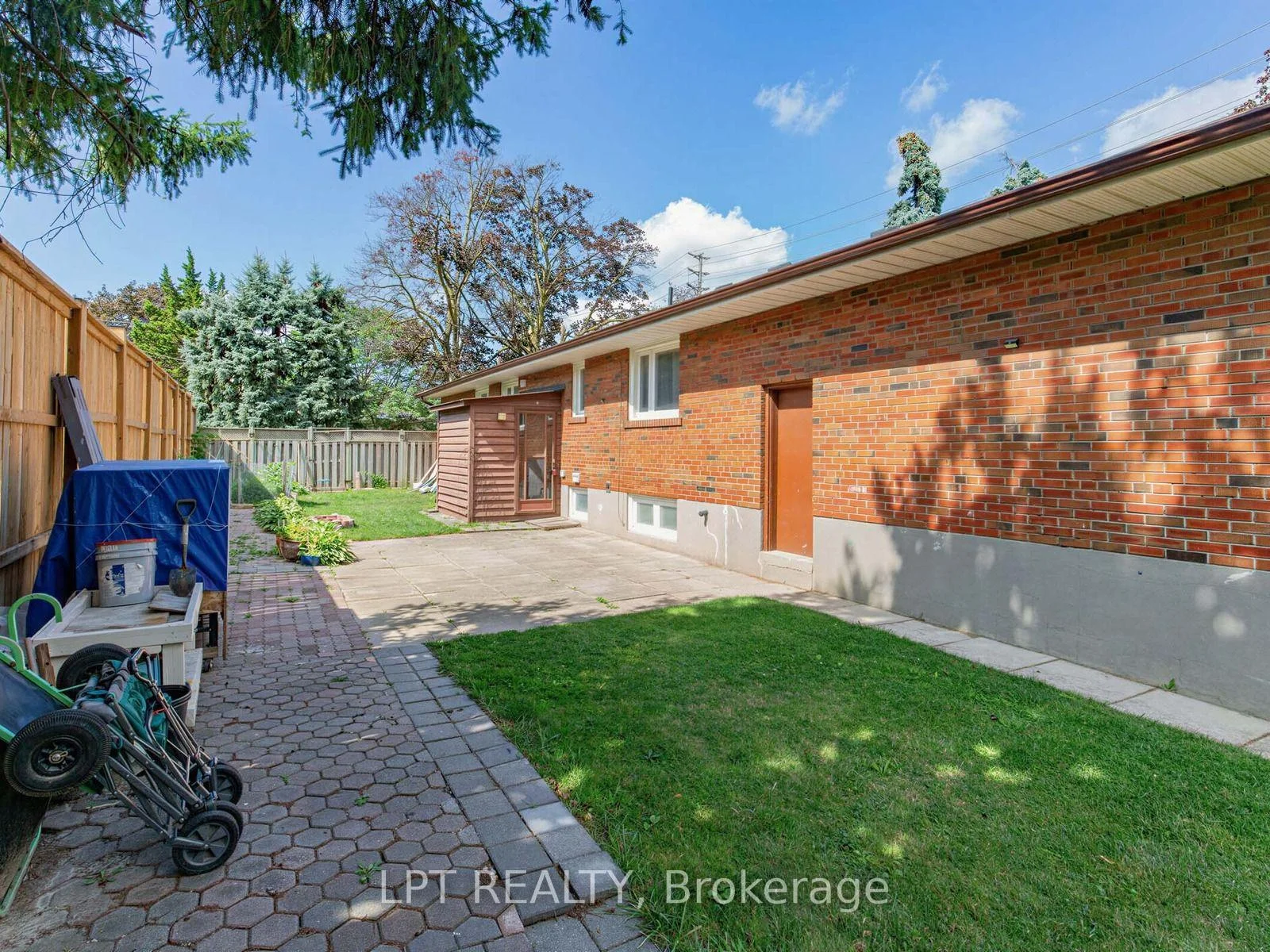 Photo 32 of 27 Kingsview Boulevard, Etobicoke, Kingsview Village-The Westway — HOMEH
