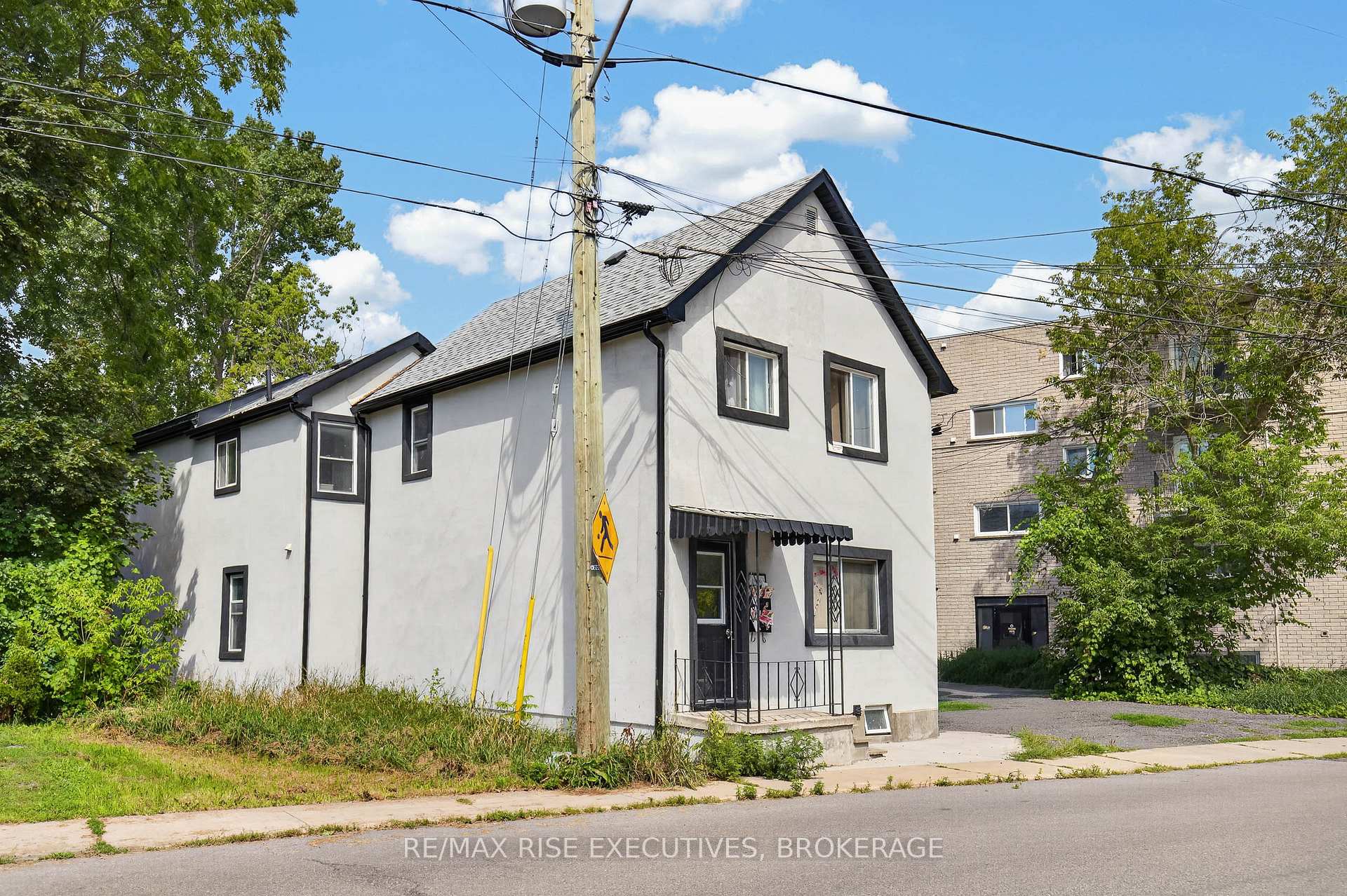 Photo 9 of 193 York Street, Kingston, East of Sir John A. Blvd — HOMEH