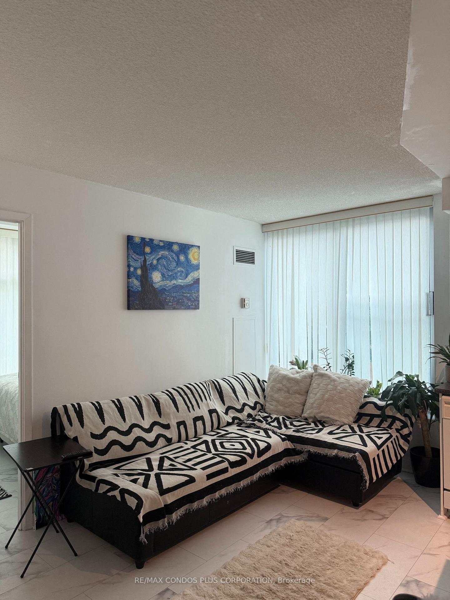 Photo 4 of Unit 222, 650 Queens Quay W, Toronto, Waterfront Communities — HOMEH