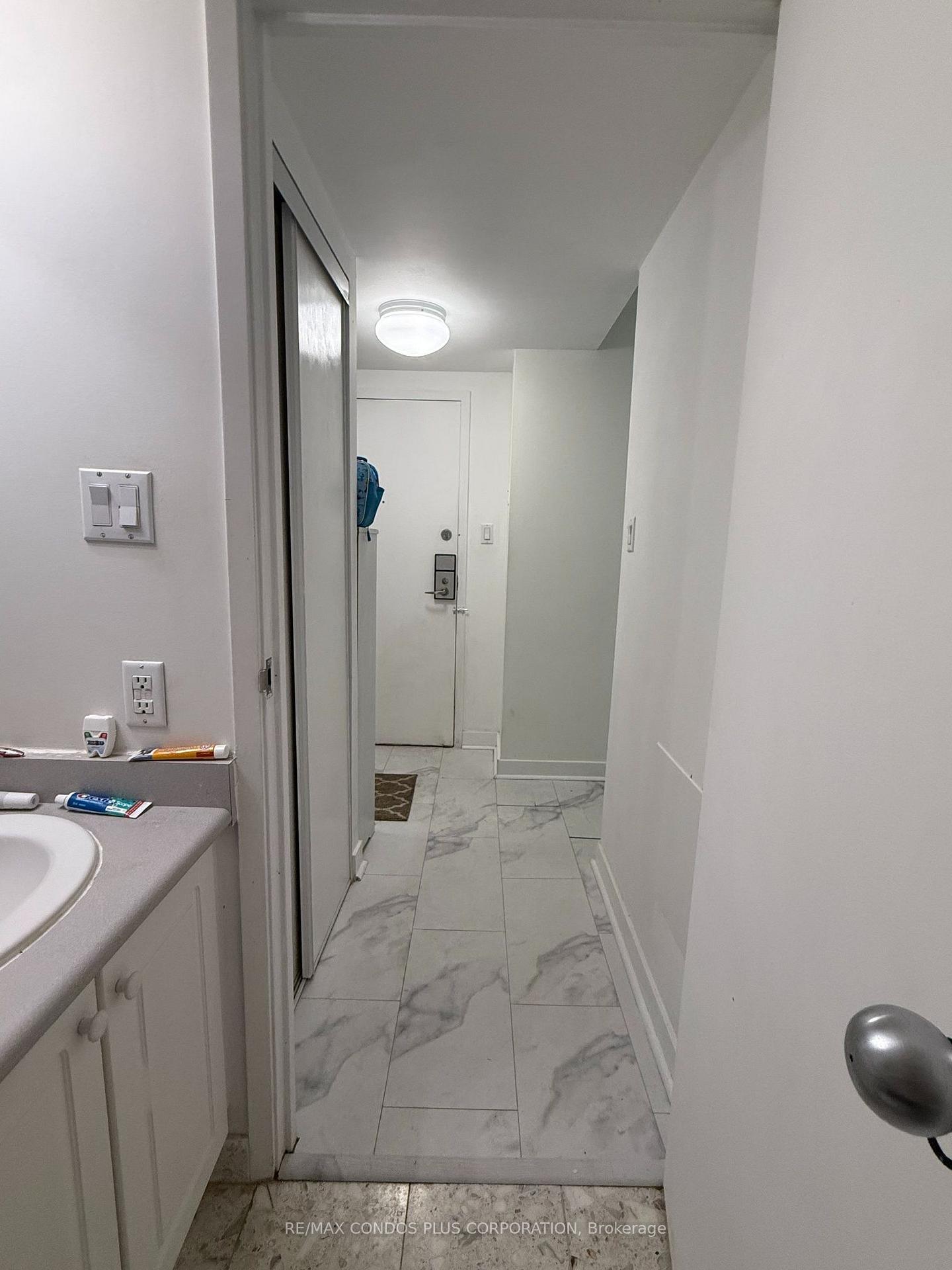 Photo 8 of Unit 222, 650 Queens Quay W, Toronto, Waterfront Communities — HOMEH