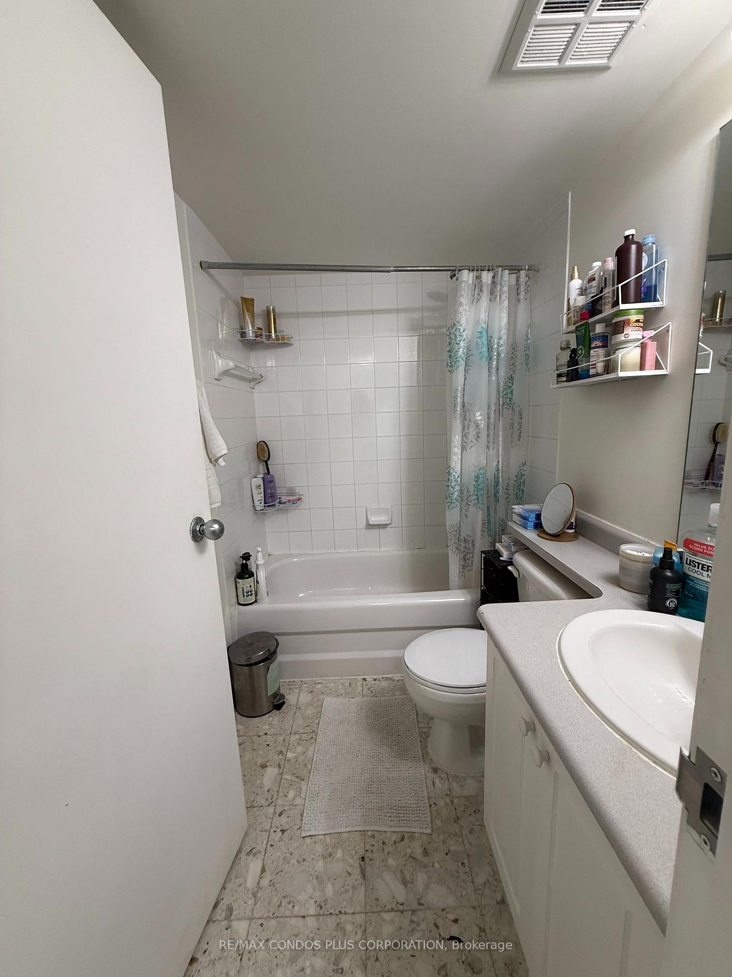 Photo 9 of Unit 222, 650 Queens Quay W, Toronto, Waterfront Communities — HOMEH