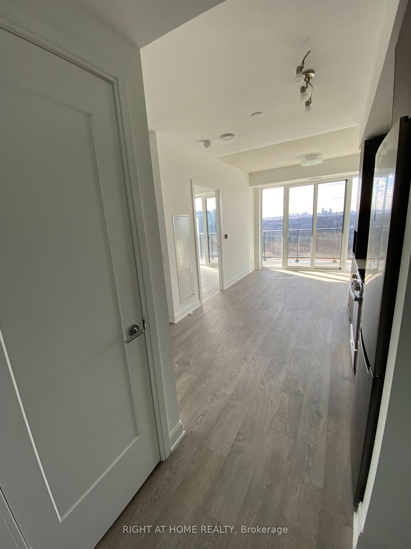 Photo 5 of Unit 2301, 70 Annie Craig Drive, Etobicoke, Mimico — HOMEH
