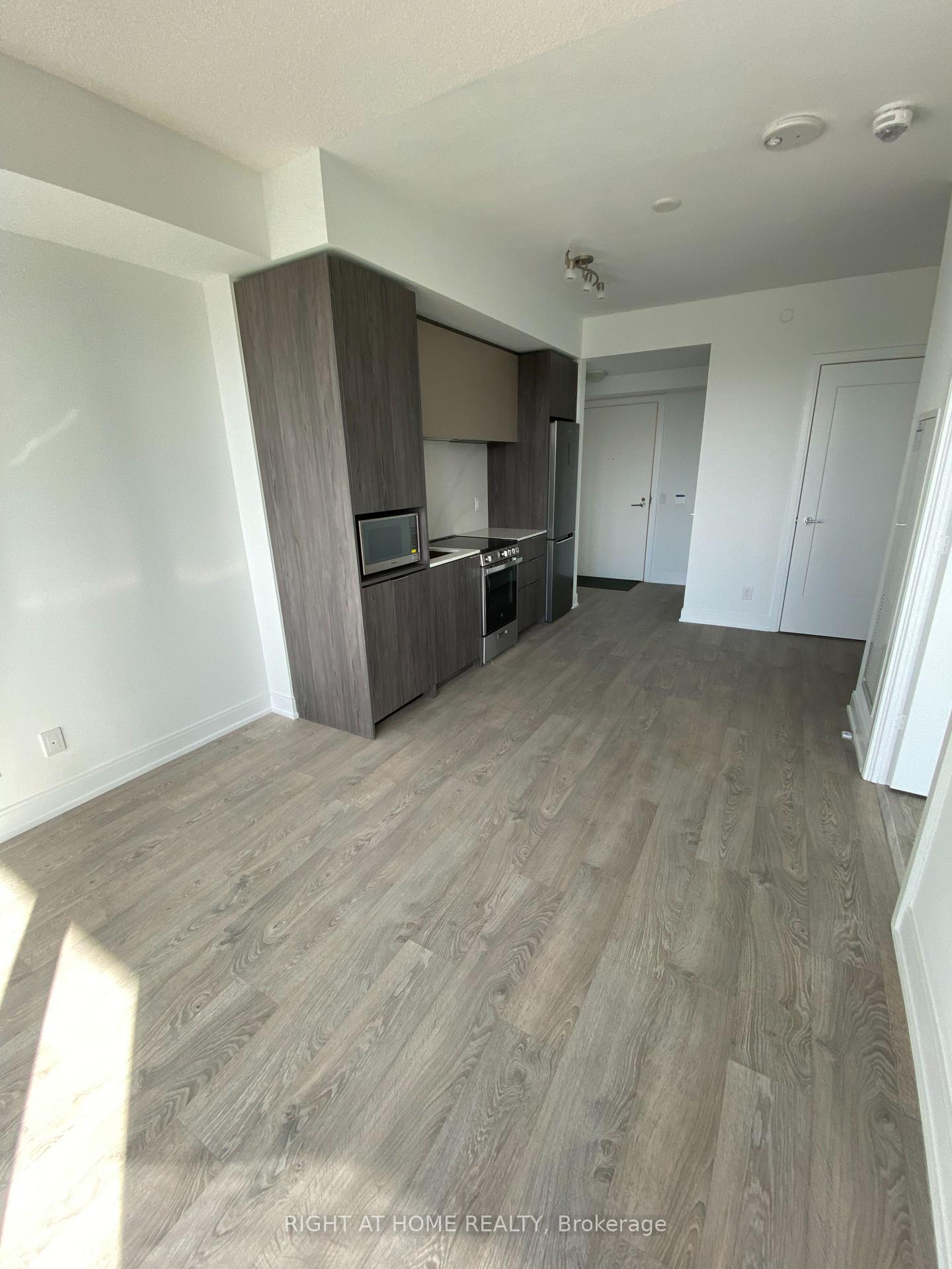 Photo 7 of Unit 2301, 70 Annie Craig Drive, Etobicoke, Mimico — HOMEH
