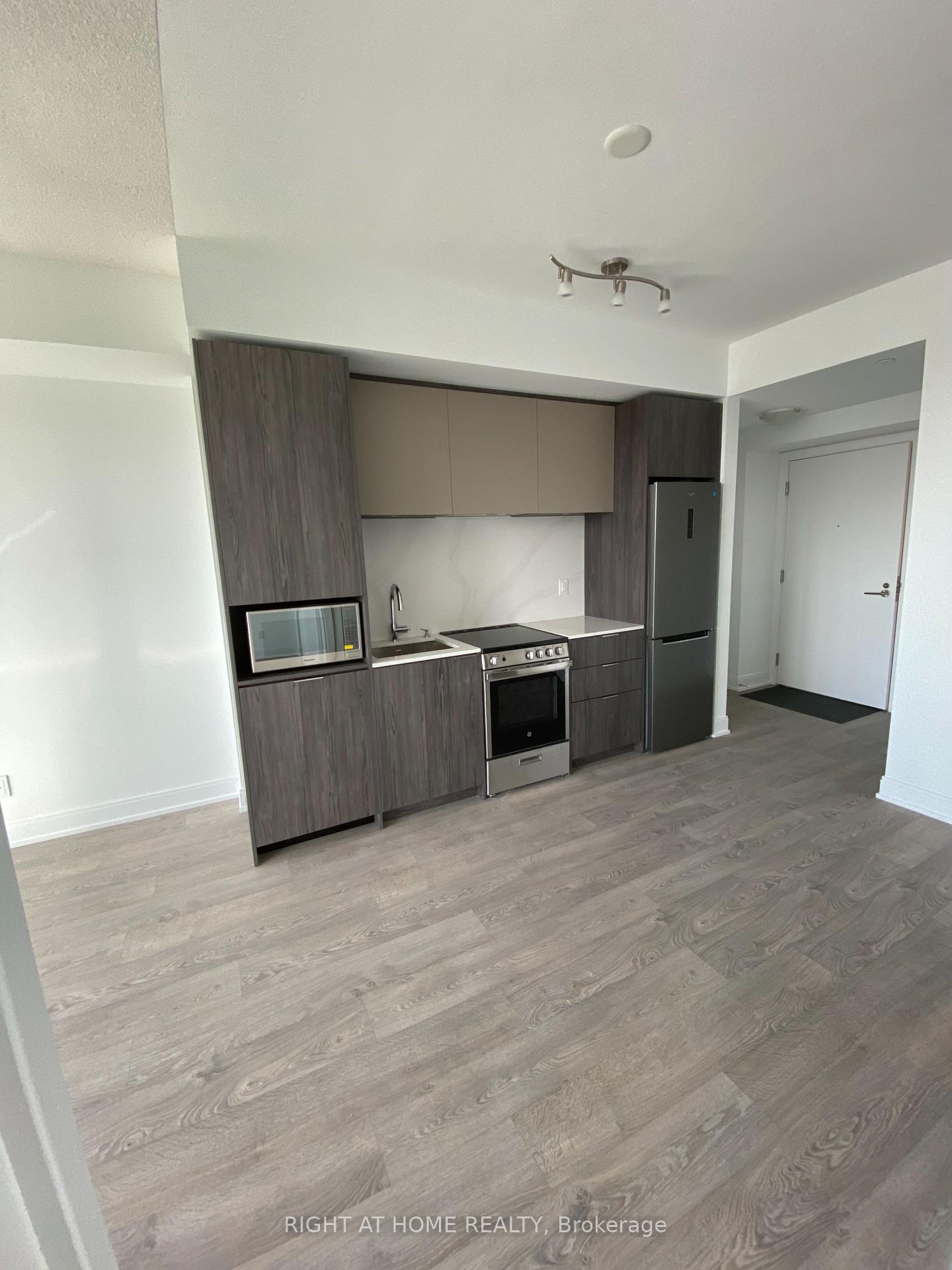 Photo 8 of Unit 2301, 70 Annie Craig Drive, Etobicoke, Mimico — HOMEH