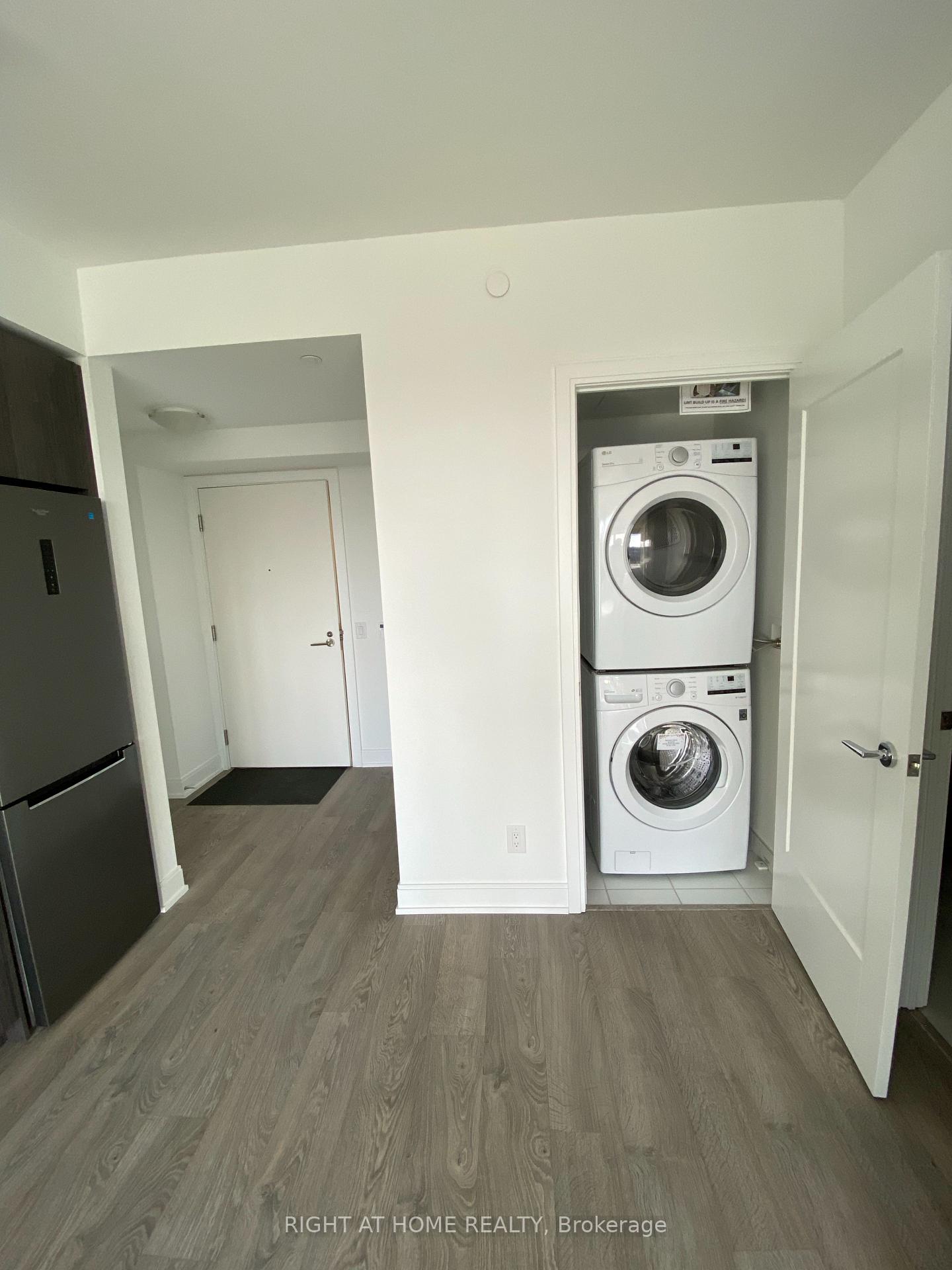 Photo 13 of Unit 2301, 70 Annie Craig Drive, Etobicoke, Mimico — HOMEH