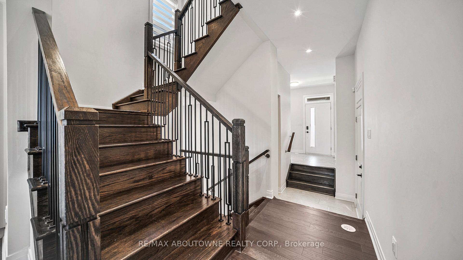 Photo 13 of 102 Settlers Road E, Oakville, Glenorchy — HOMEH