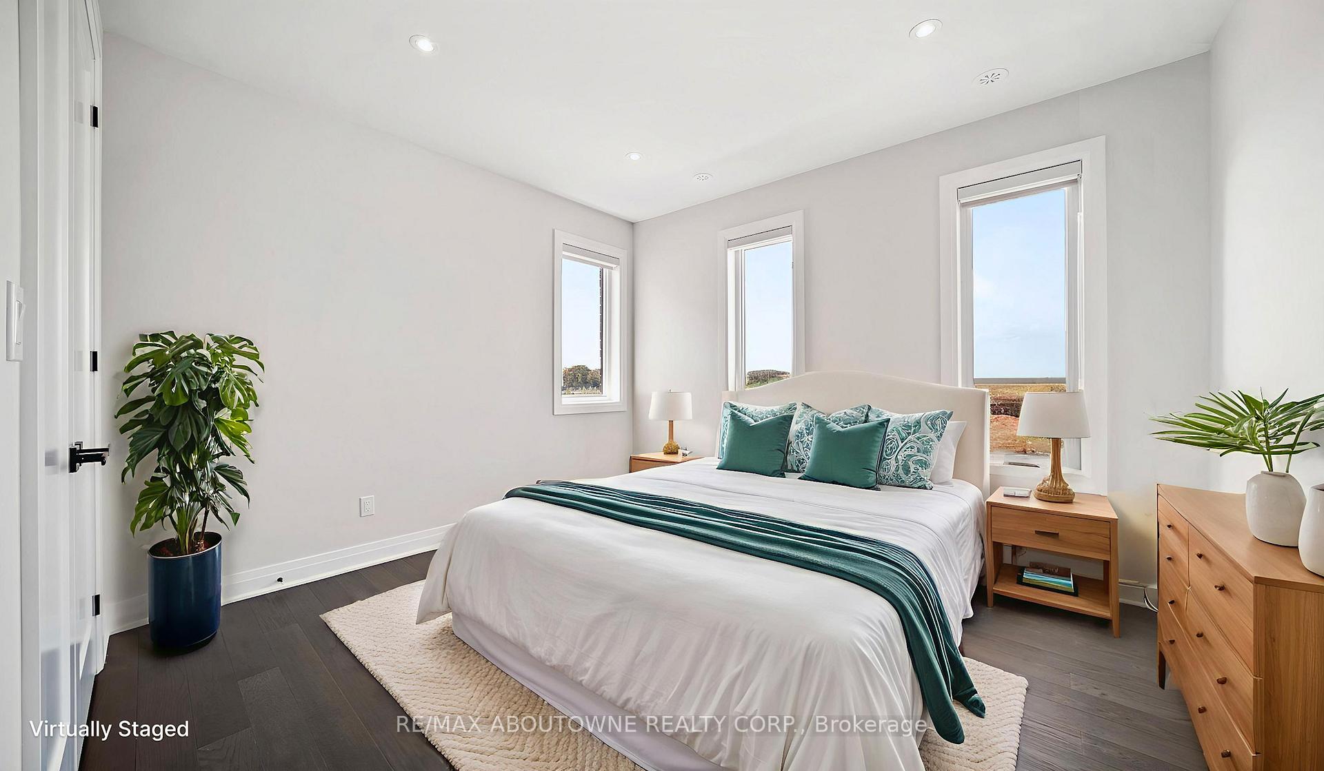 Photo 16 of 102 Settlers Road E, Oakville, Glenorchy — HOMEH