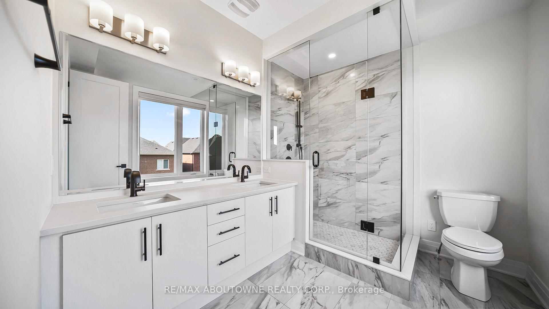 Photo 23 of 102 Settlers Road E, Oakville, Glenorchy — HOMEH