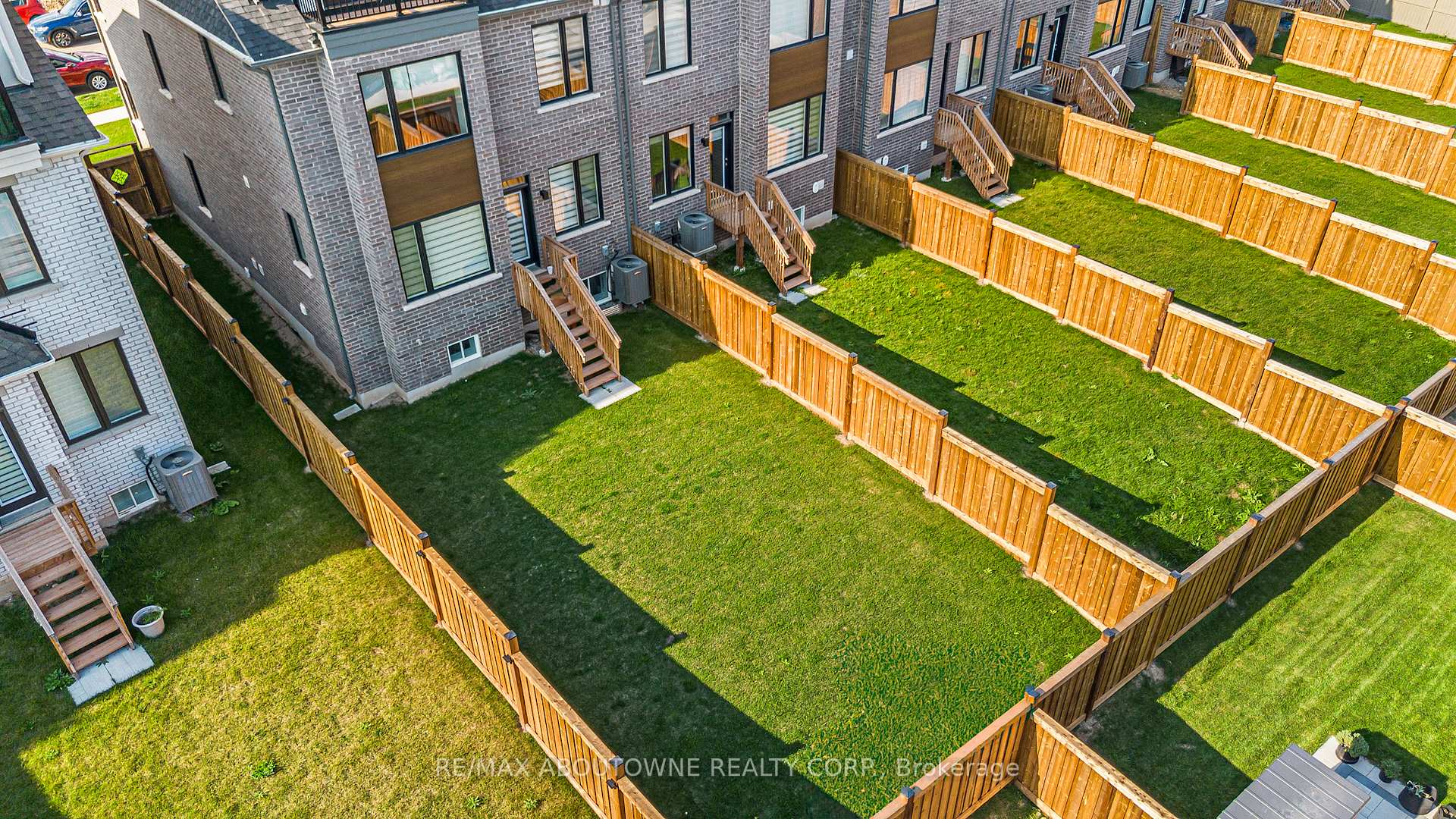 Photo 37 of 102 Settlers Road E, Oakville, Glenorchy — HOMEH