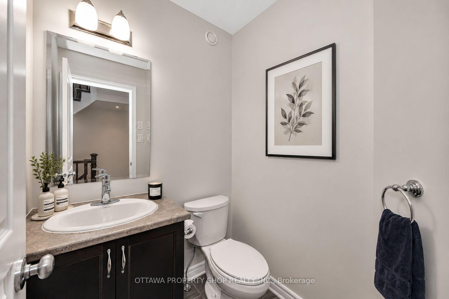 Photo 29 of 393 Livery Street, Ottawa, Kanata - Emerald Meadows/Trailwest — HOMEH