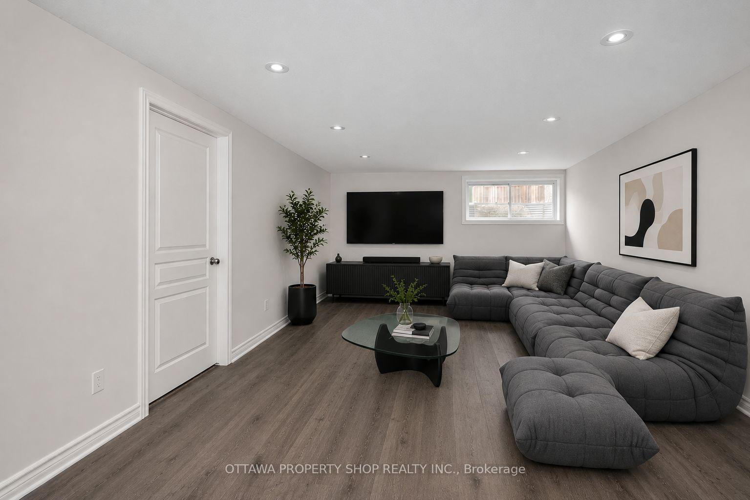 Photo 31 of 393 Livery Street, Ottawa, Kanata - Emerald Meadows/Trailwest — HOMEH