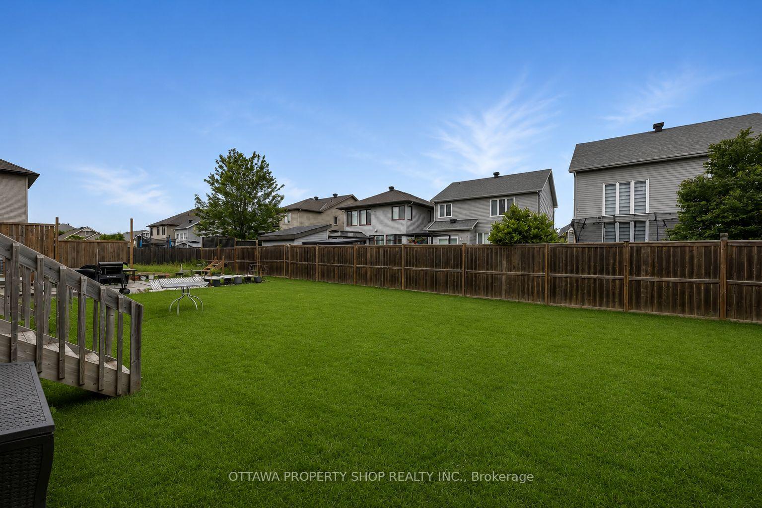 Photo 34 of 393 Livery Street, Ottawa, Kanata - Emerald Meadows/Trailwest — HOMEH