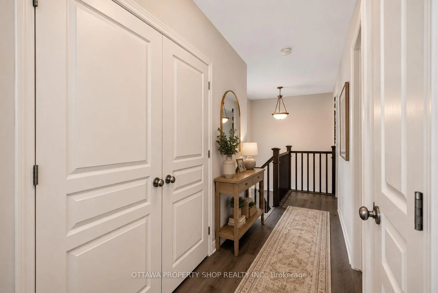 Photo 11 of 393 Livery Street, Ottawa, Kanata - Emerald Meadows/Trailwest — HOMEH