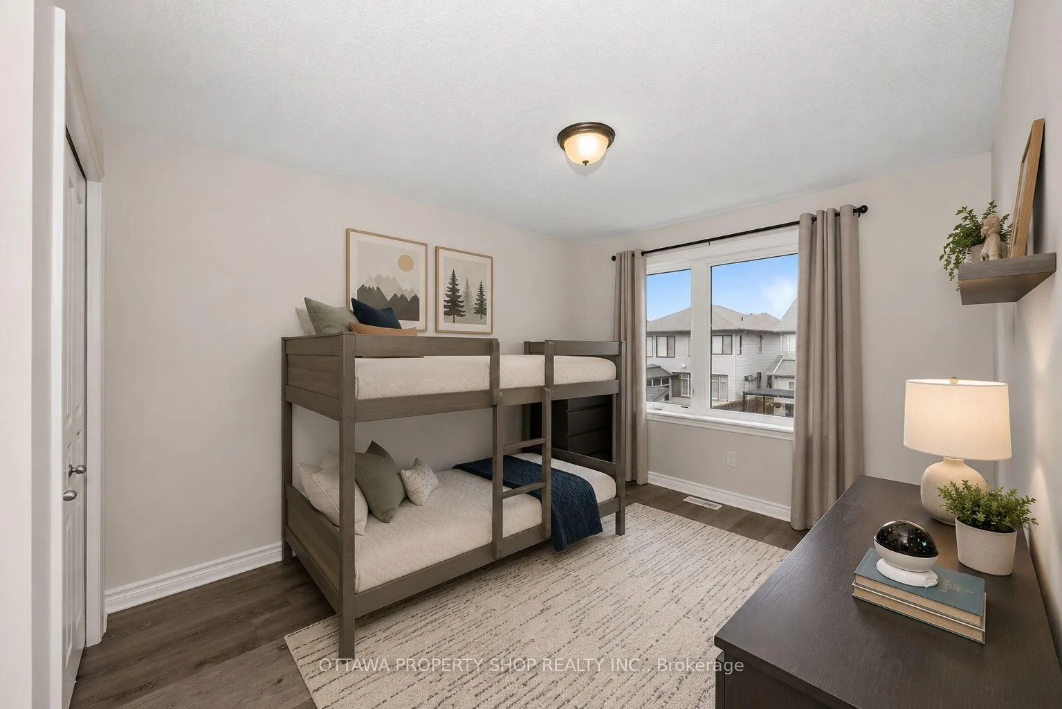 Photo 14 of 393 Livery Street, Ottawa, Kanata - Emerald Meadows/Trailwest — HOMEH