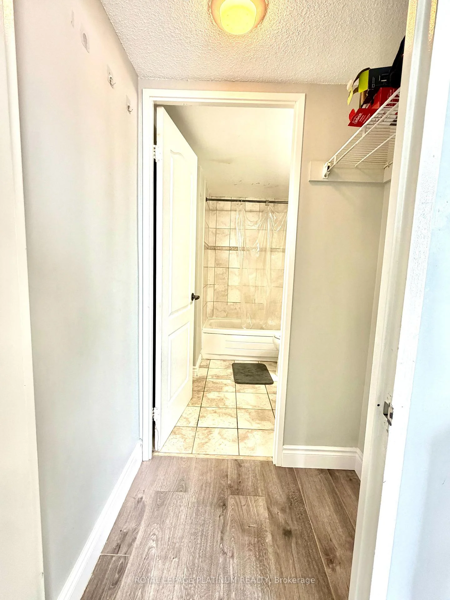 Photo 13 of Unit Ph#5, 4205 Shipp Drive, Mississauga, City Centre — HOMEH