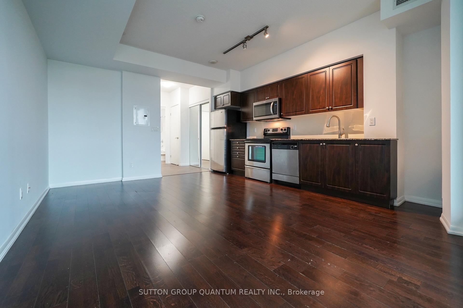 Photo 8 of Unit 773, 209 Fort York Boulevard, Toronto, Niagara — HOMEH