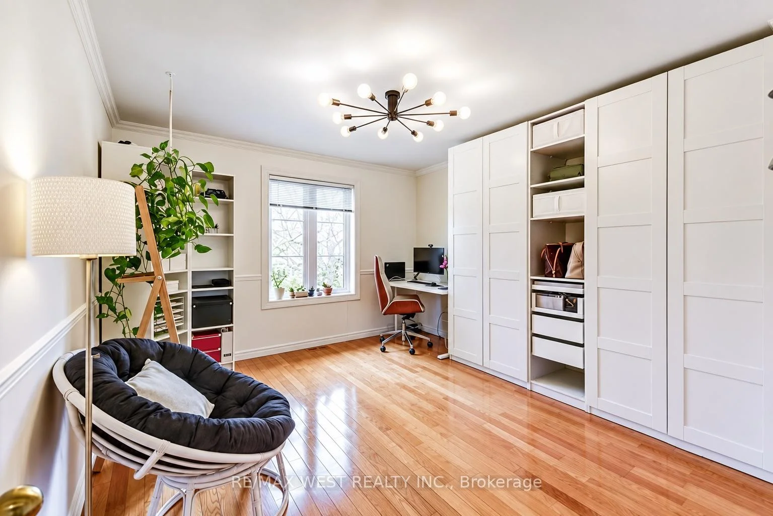 Photo 17 of 5 Wendover Road, Etobicoke, Kingsway South — HOMEH