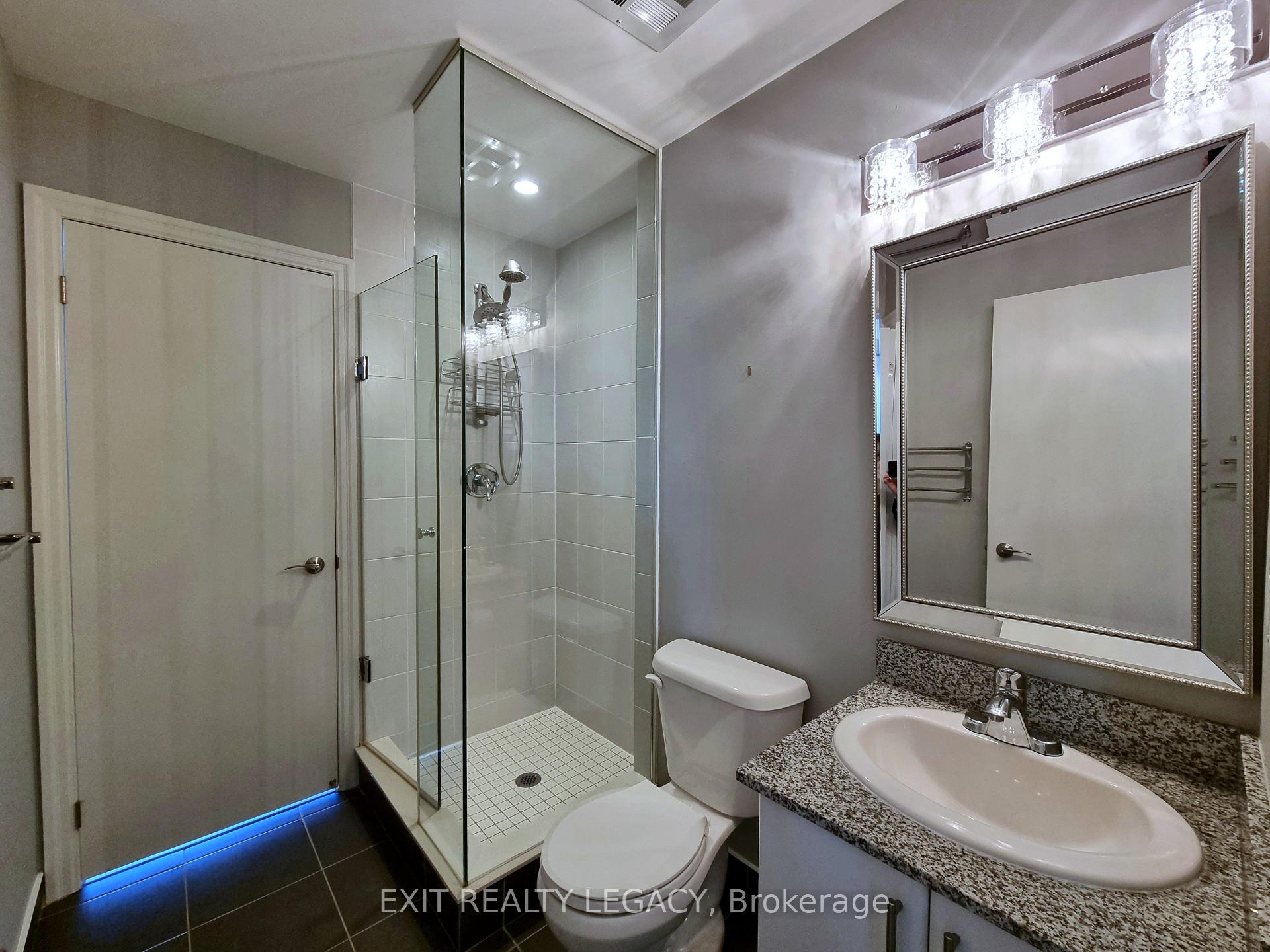 Photo 11 of Unit 808, 2900 Highway 7, Vaughan, Concord — HOMEH