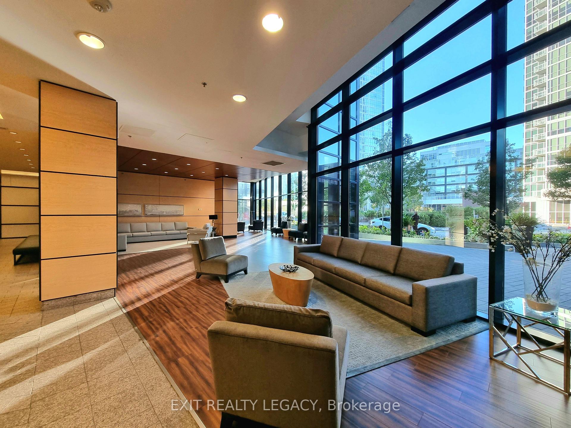 Photo 26 of Unit 808, 2900 Highway 7, Vaughan, Concord — HOMEH