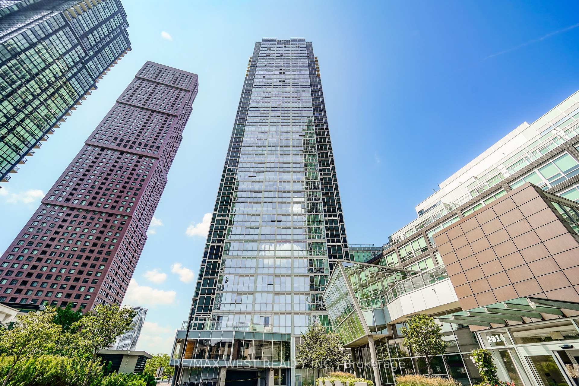 Photo 1 of Unit 3007, 2916 Highway 7 Road, Vaughan, Concord — HOMEH
