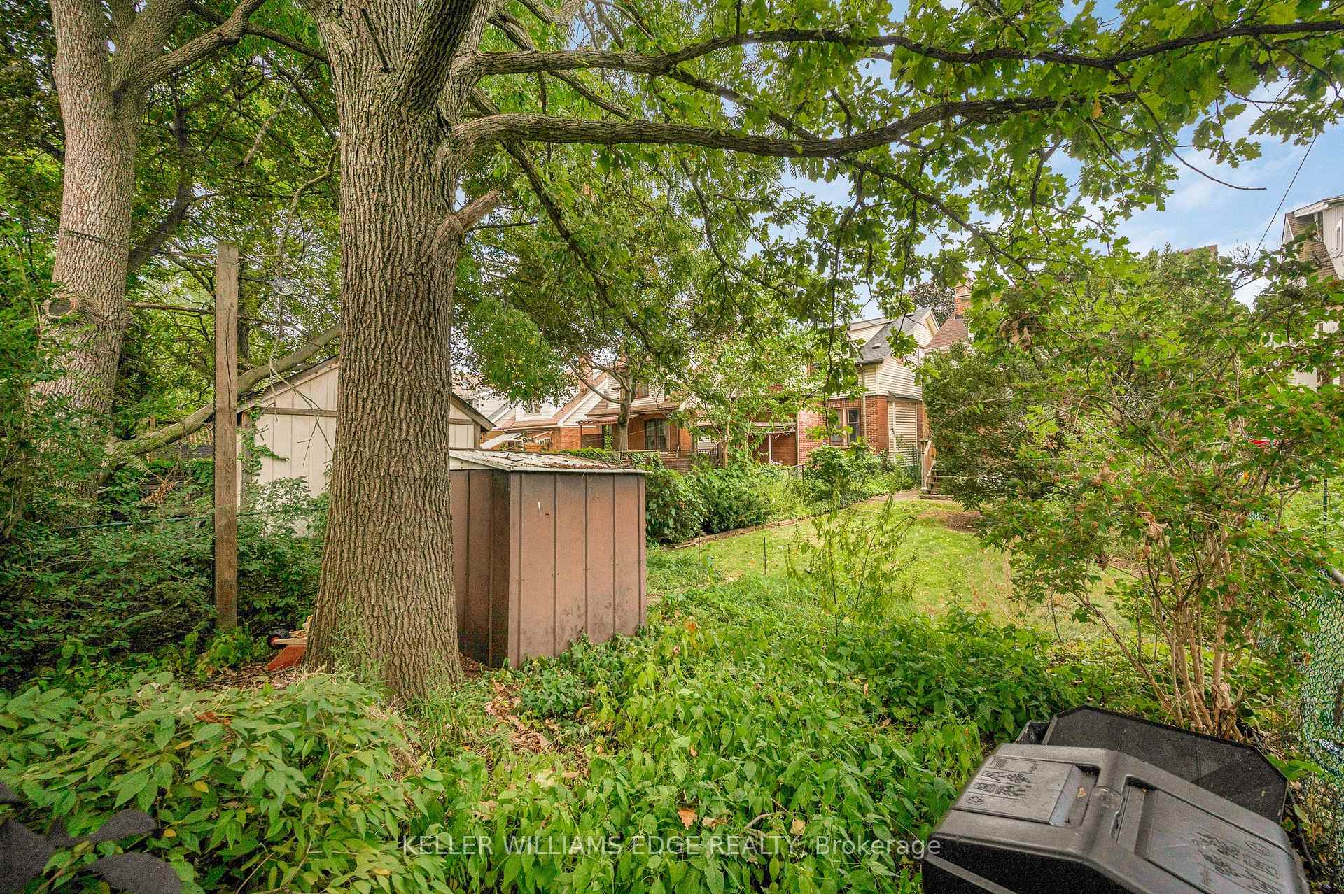 Photo 31 of 204 Rosslyn Avenue S, Hamilton, Delta — HOMEH