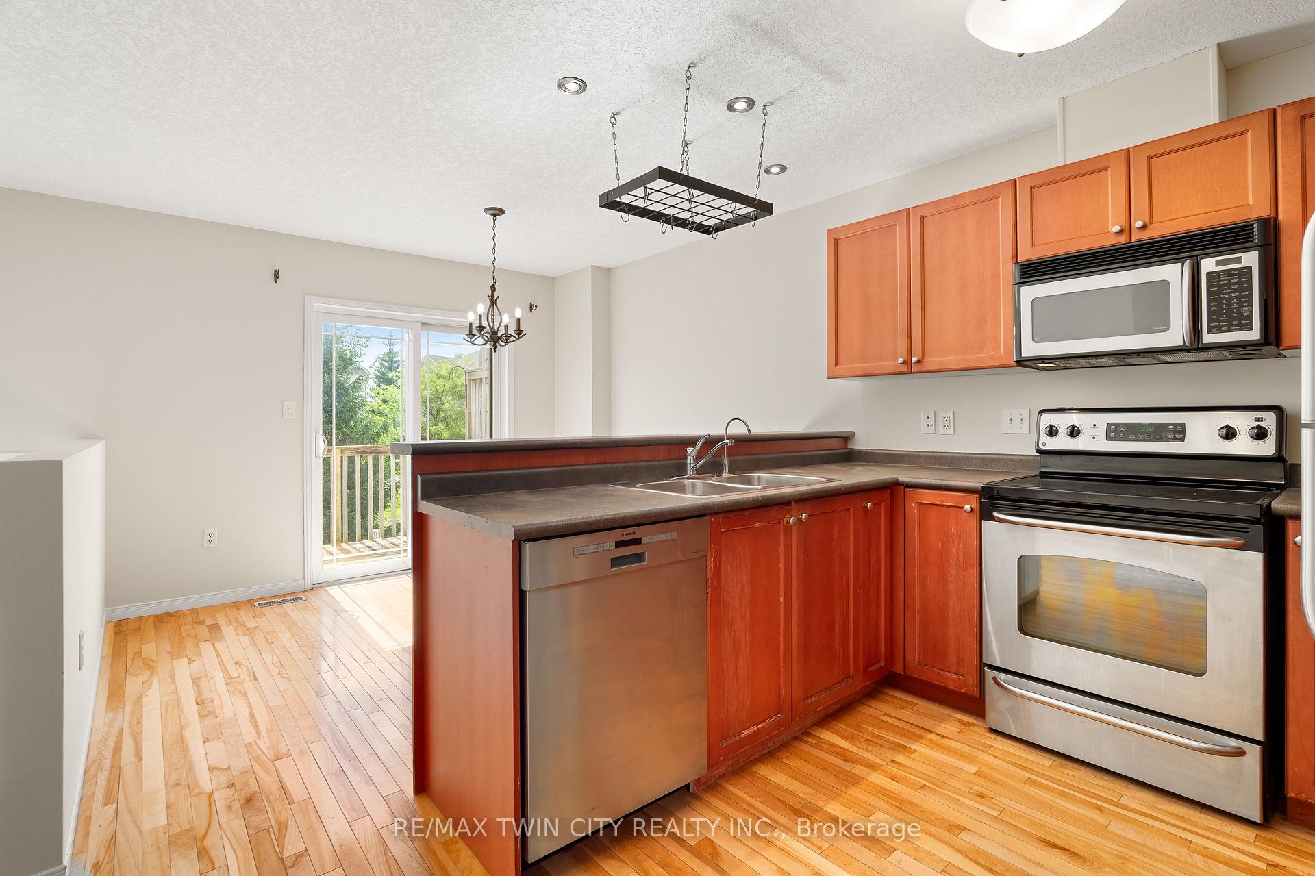 Photo 10 of Unit H50, 619 Wild Ginger Avenue, Waterloo, Columbia Forest — HOMEH