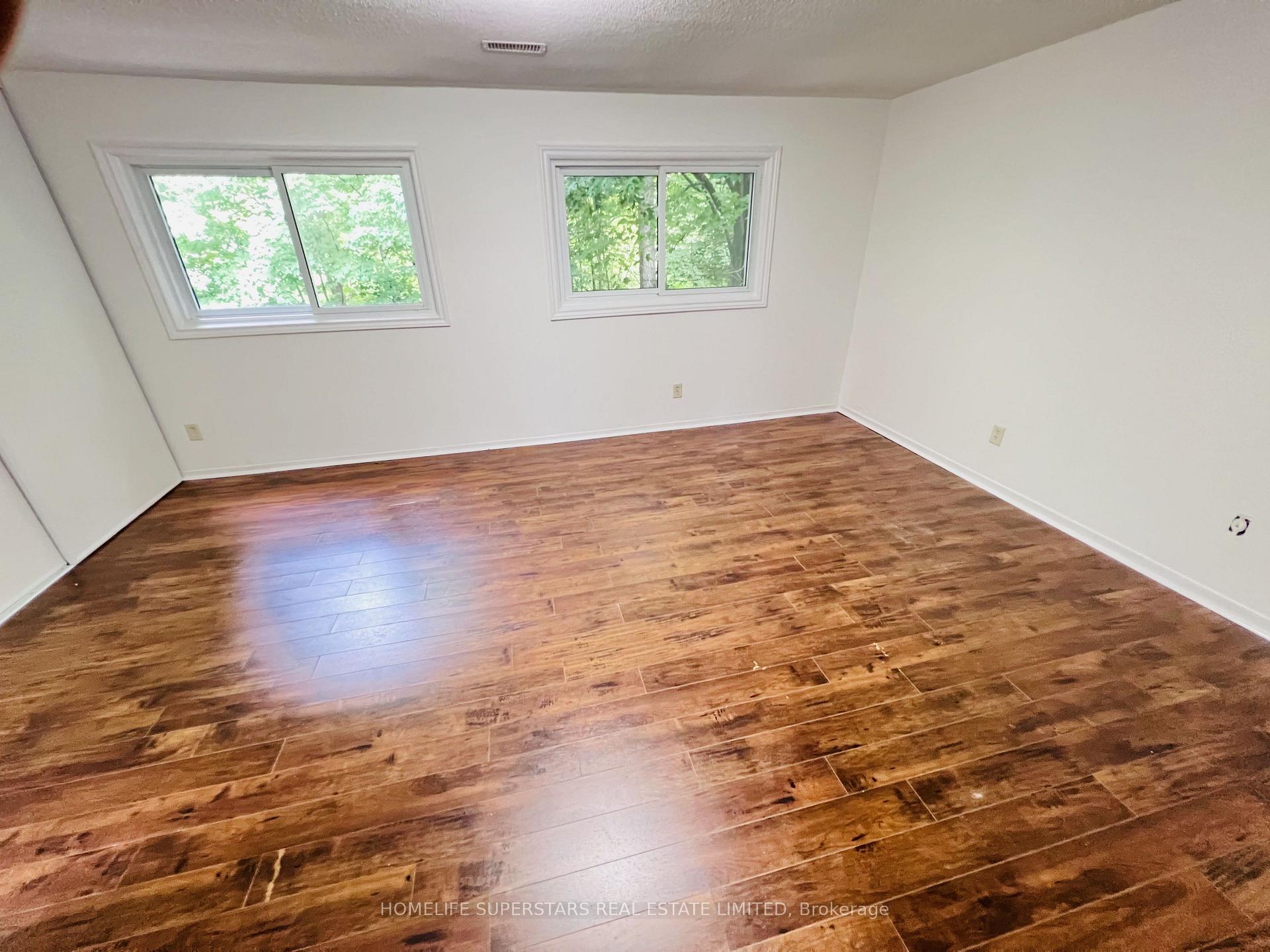 Photo 4 of Unit 158, 2050 Upper Middle Road, Burlington, Brant Hills — HOMEH