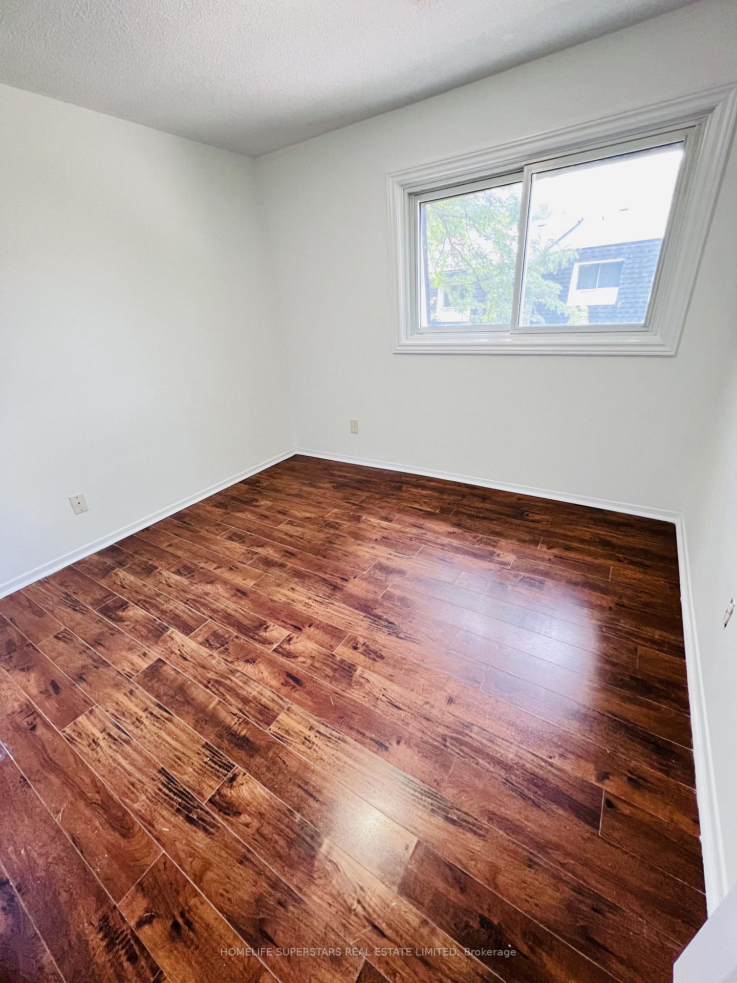 Photo 5 of Unit 158, 2050 Upper Middle Road, Burlington, Brant Hills — HOMEH