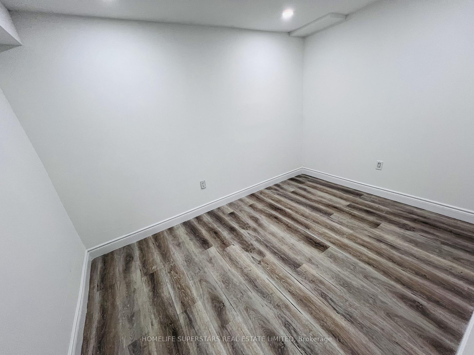 Photo 8 of Unit 158, 2050 Upper Middle Road, Burlington, Brant Hills — HOMEH