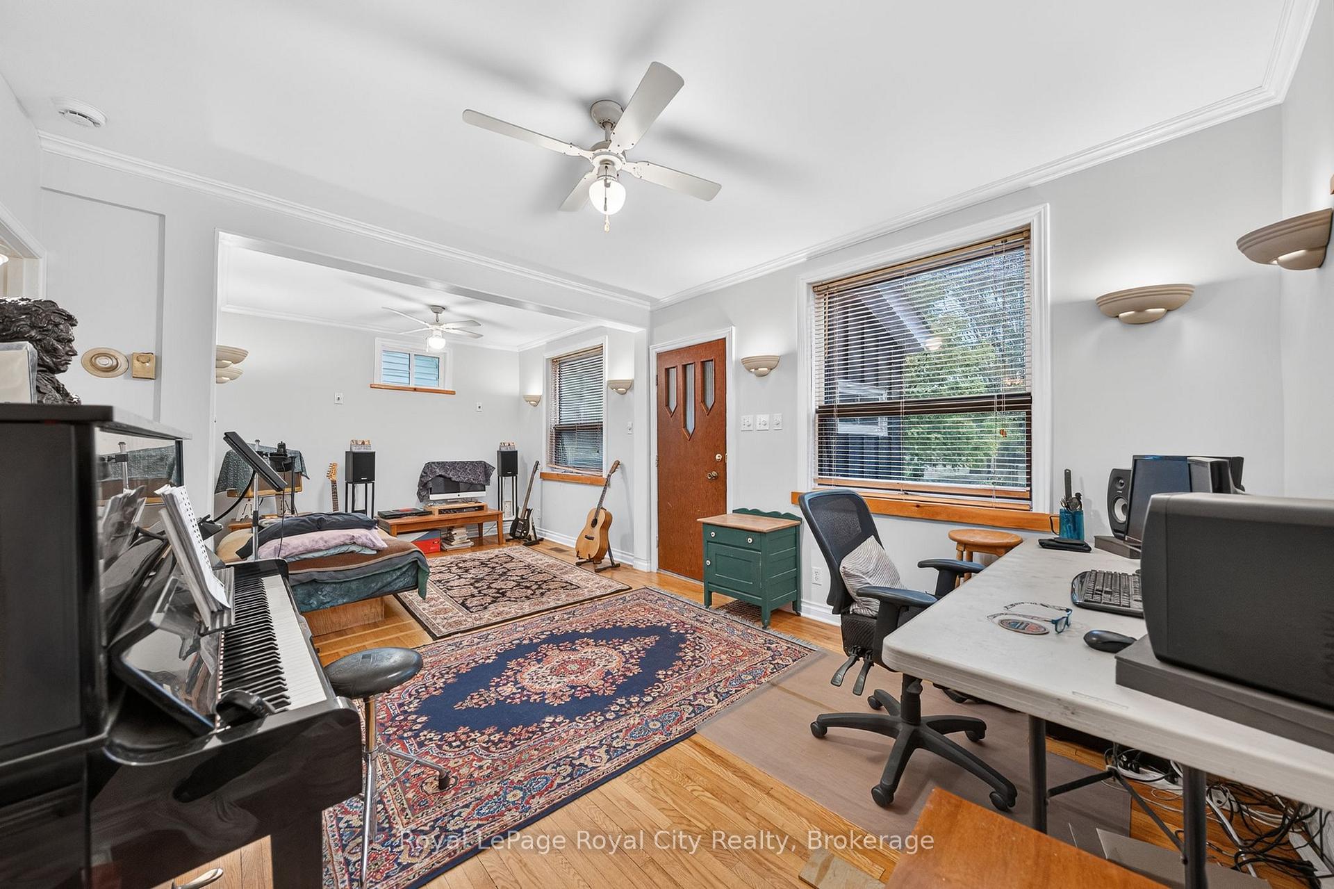 Photo 9 of 19 Walter Street, Guelph, St. Patrick's Ward — HOMEH