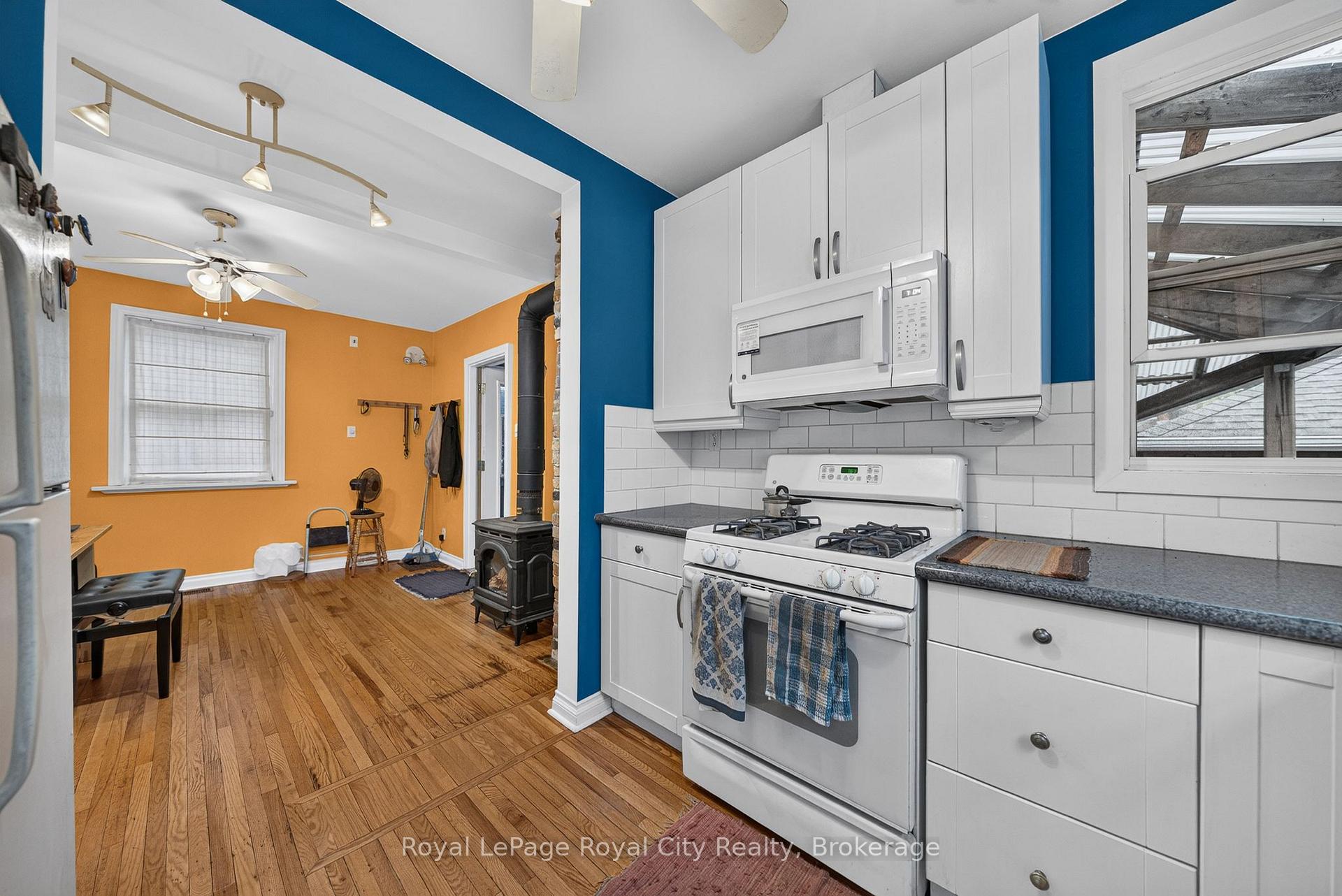 Photo 22 of 19 Walter Street, Guelph, St. Patrick's Ward — HOMEH